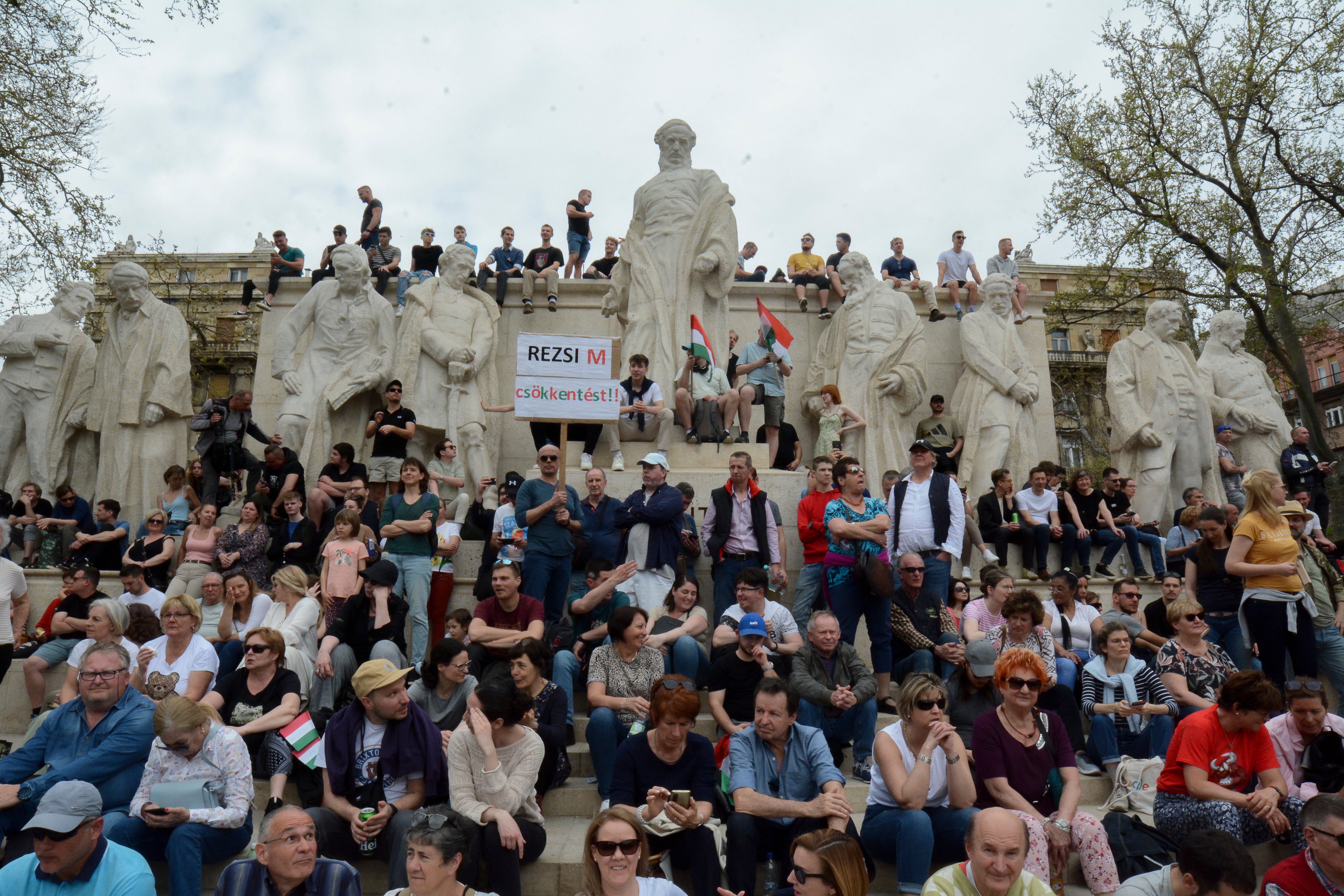 Hungary New Political Movement