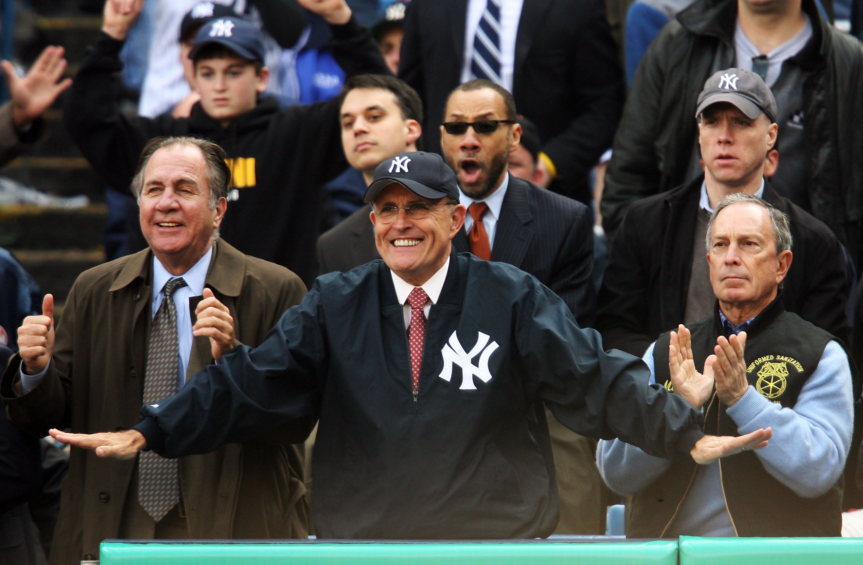 Giuliani with Michael Bloomberg cheering on the Yankees in April 2007