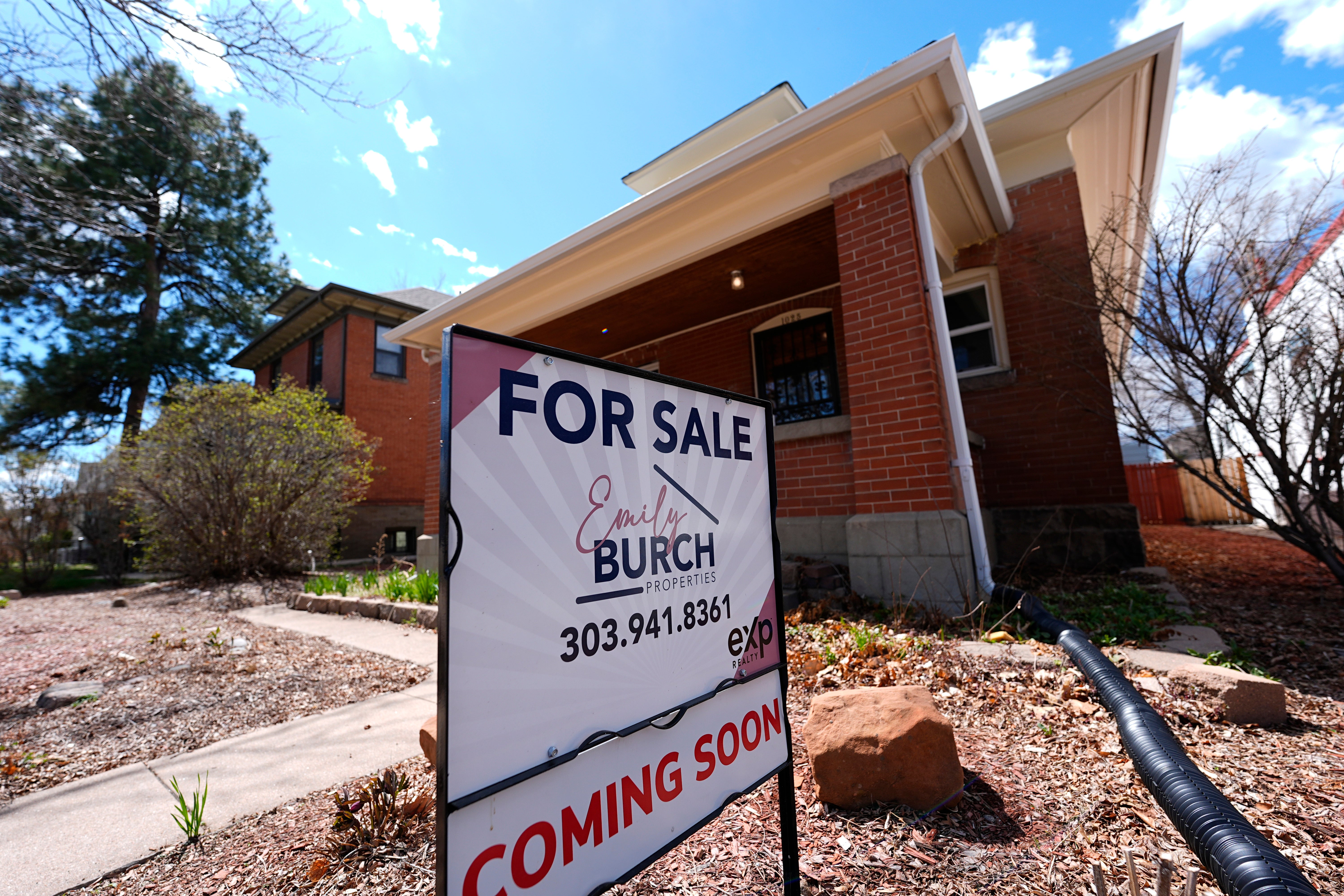 A new “zero-down” mortgage program has sparked concern of fueling another housing bubble given its similarities to the disastrous subprime loans that contributed to the 2008 housing market crash.