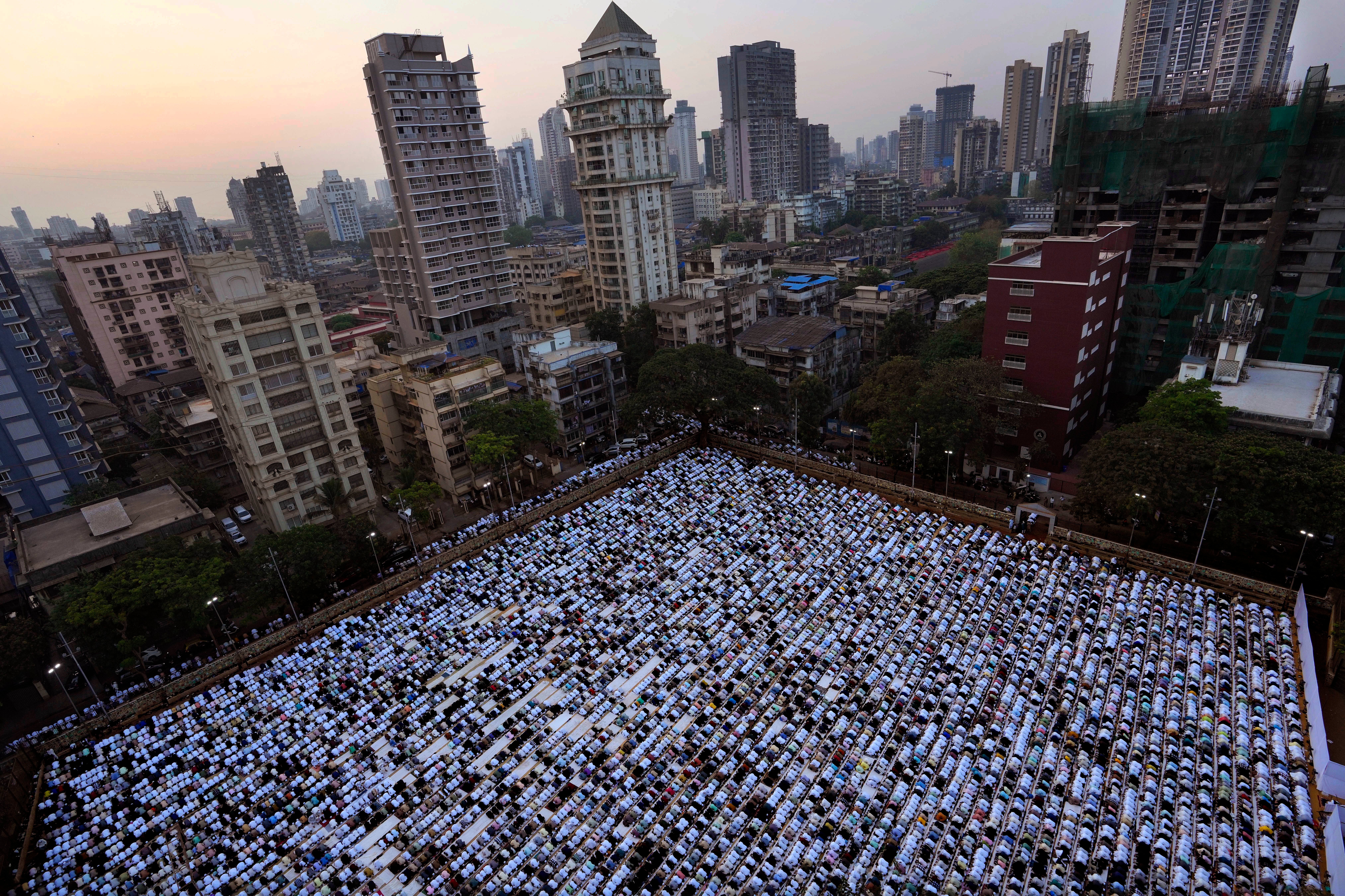 Muslims in Eid al-Fitr prayer in Mumbai, India