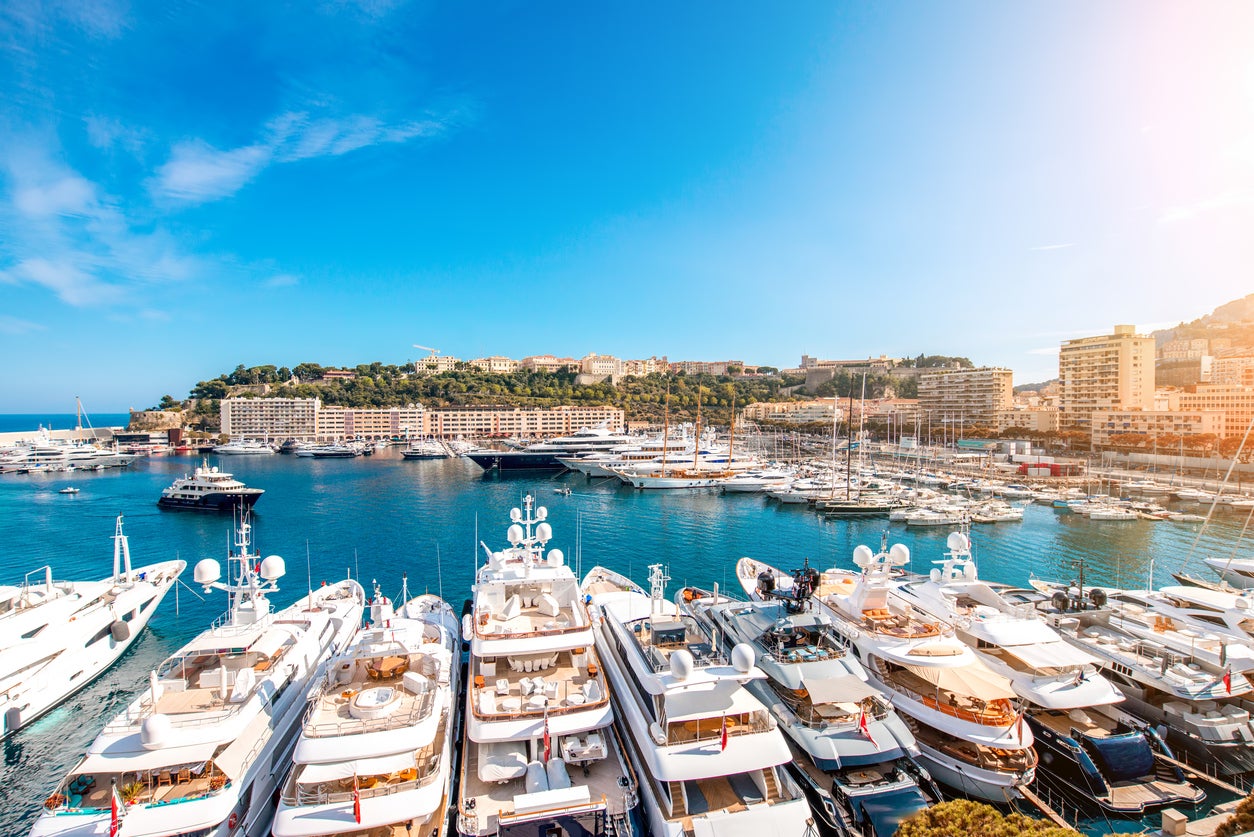 Plenty of time can be spent strolling around the Monte Carlo harbour