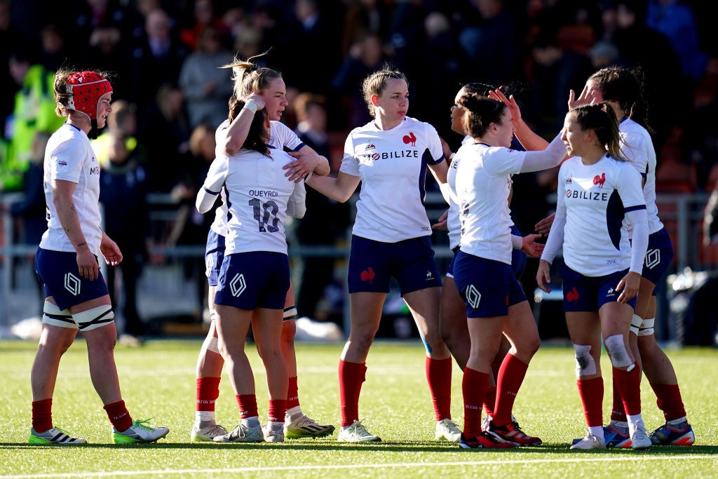 France defeated Italy 38-15