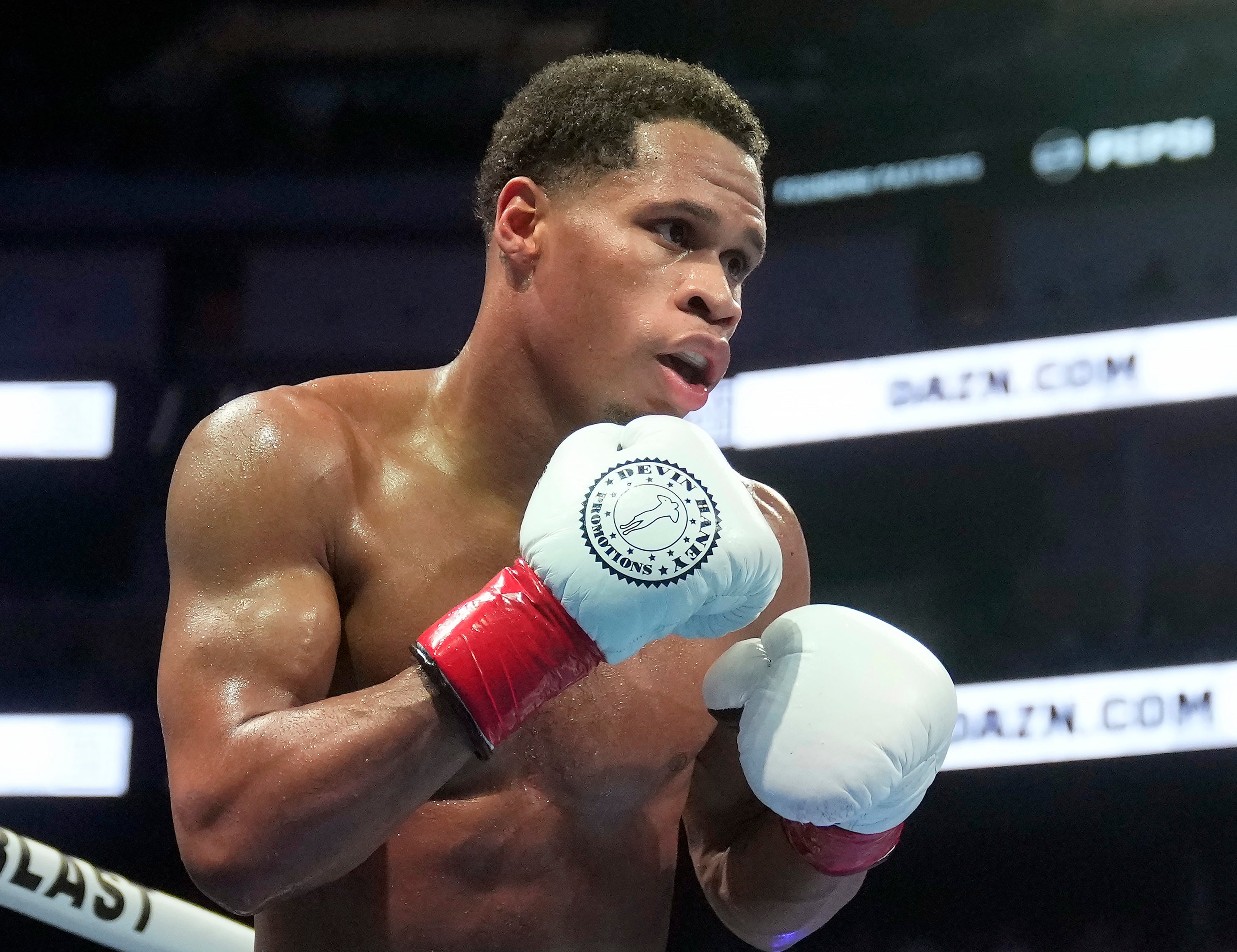 Devin Haney outpointoval Jose Ramireze, ale byl daleko od sebevědomého nejlepšího