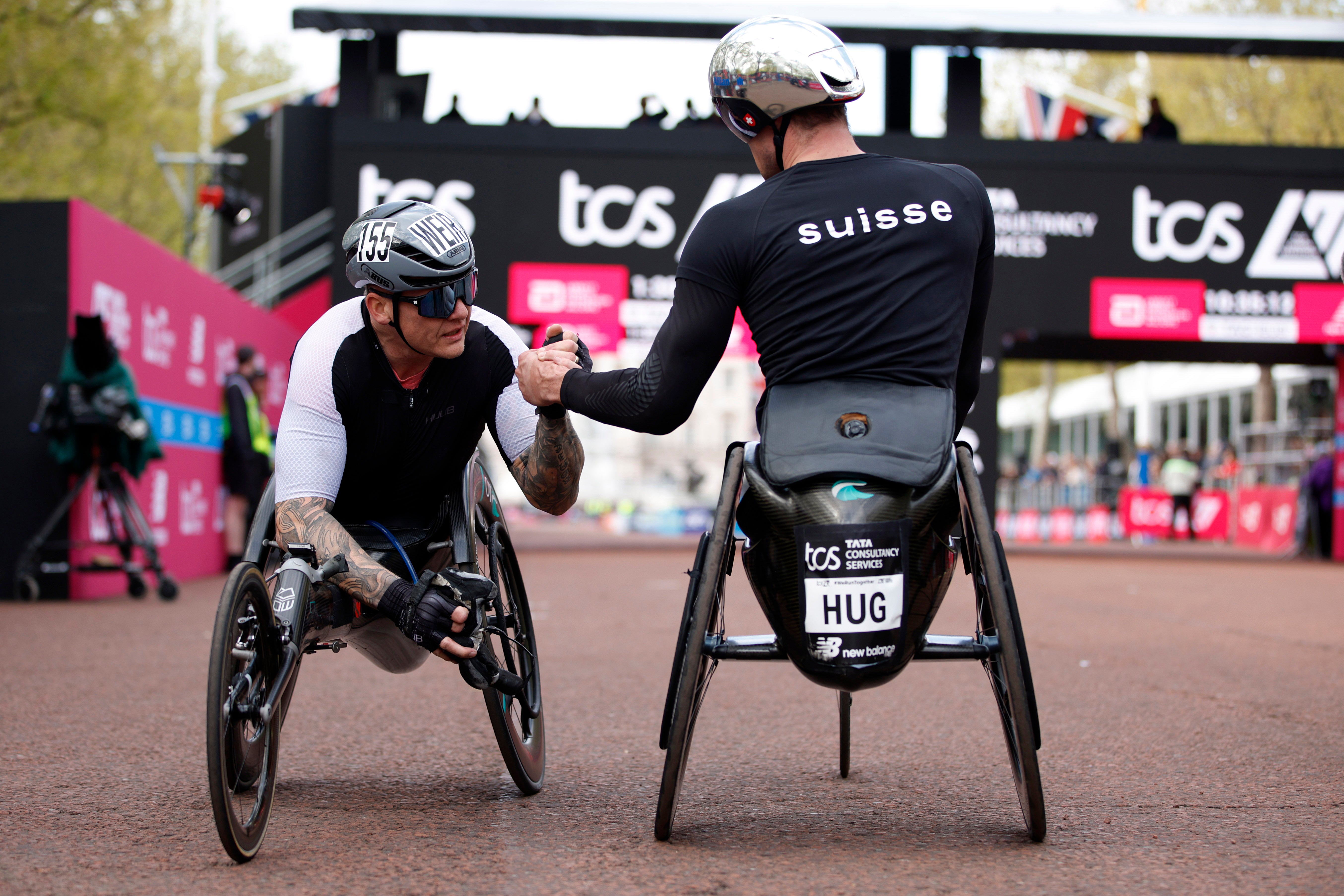 David Weir congratulates winner Marcel Hug