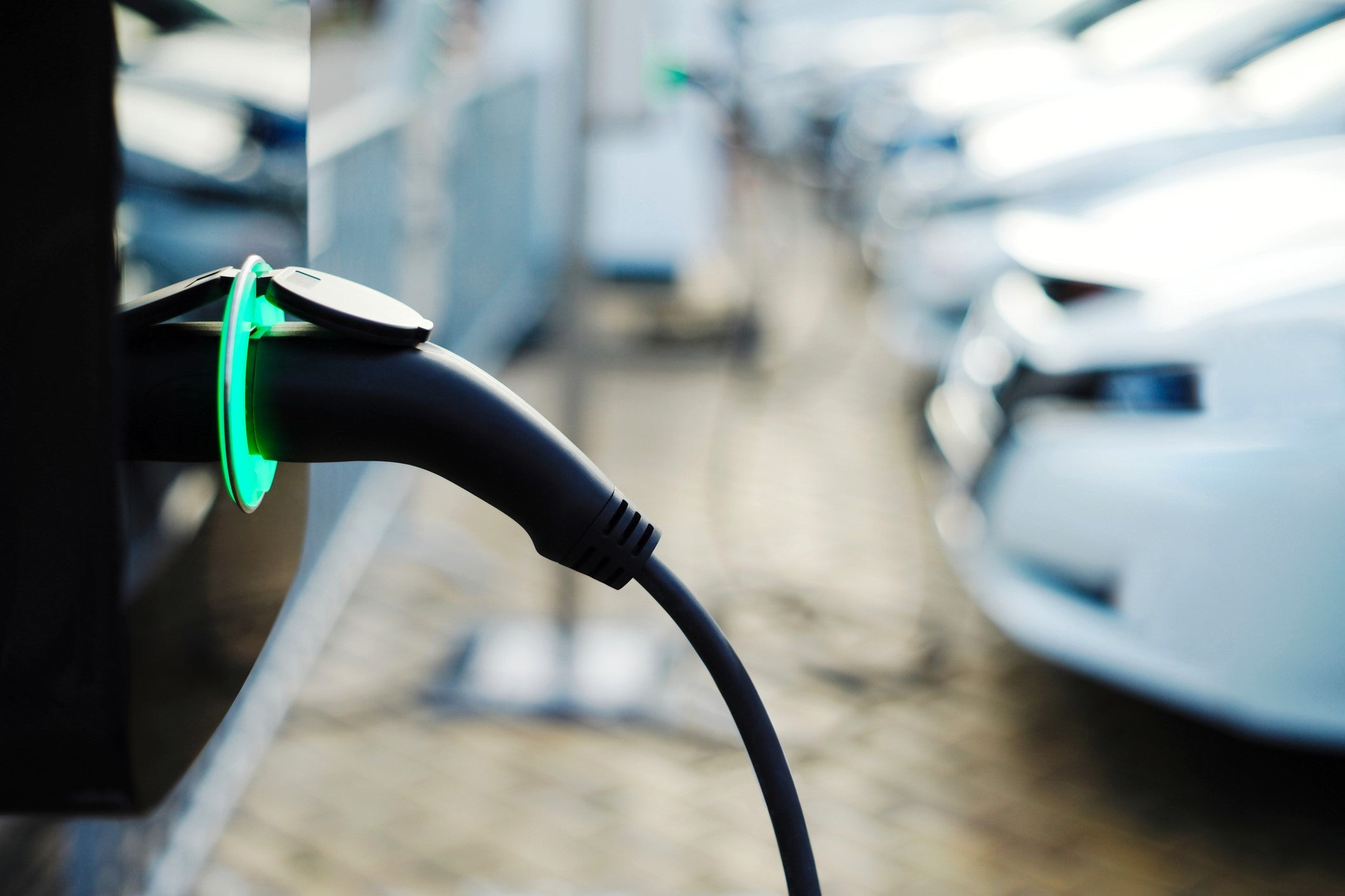Scientists at the Korea Advanced Institute of Science and Technology developed a sodium battery capable of charging in seconds