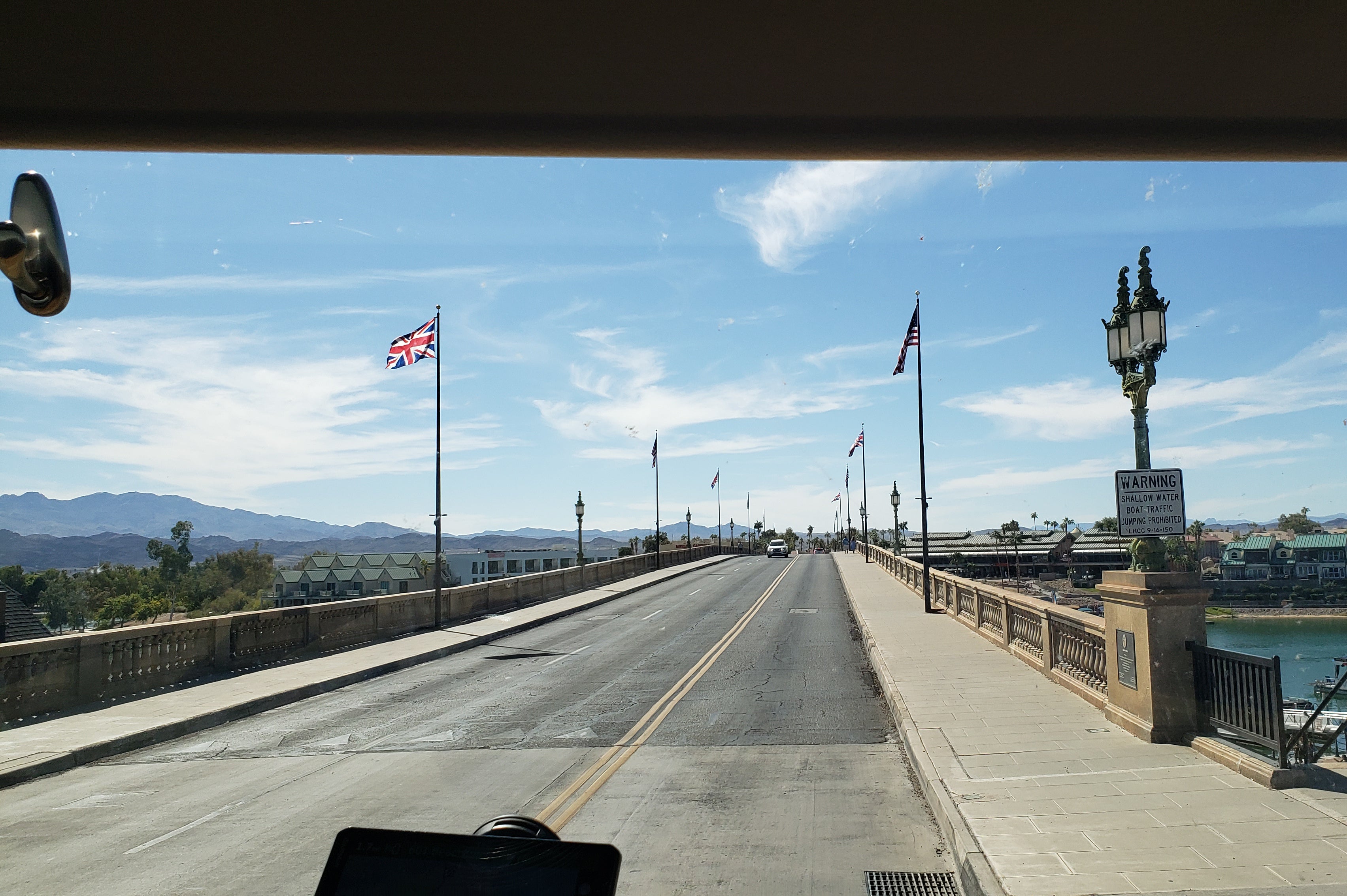 ‘London Bridge’ links the mainland to Lake Havasu