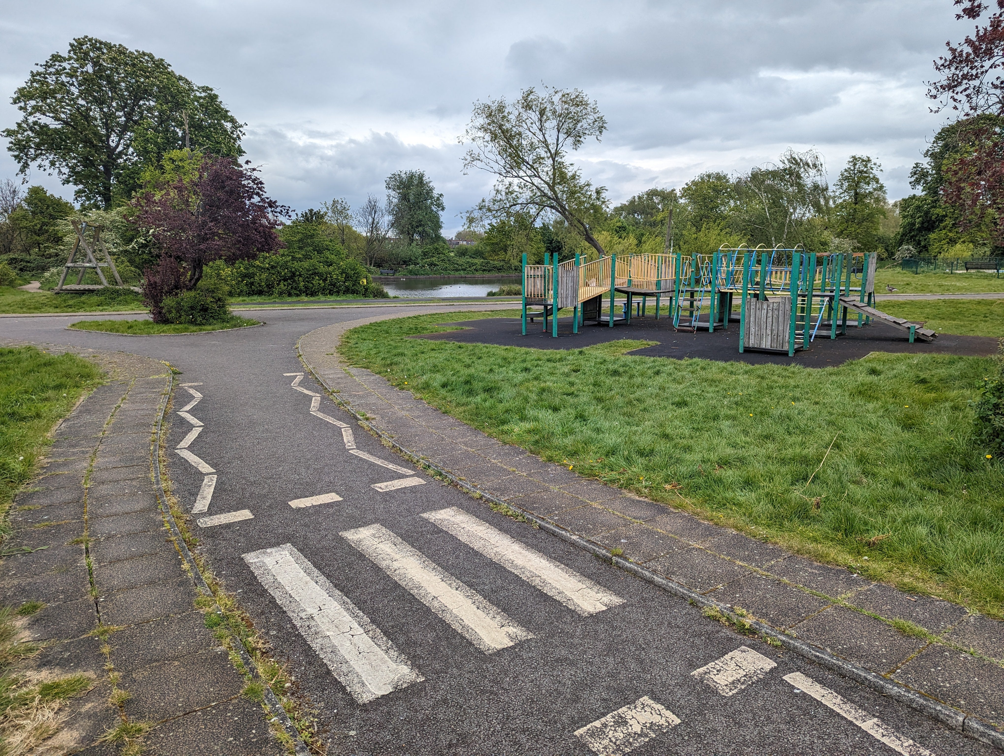 The dog’s body was discovered near a children’s playpark in Lordship Recreation Ground