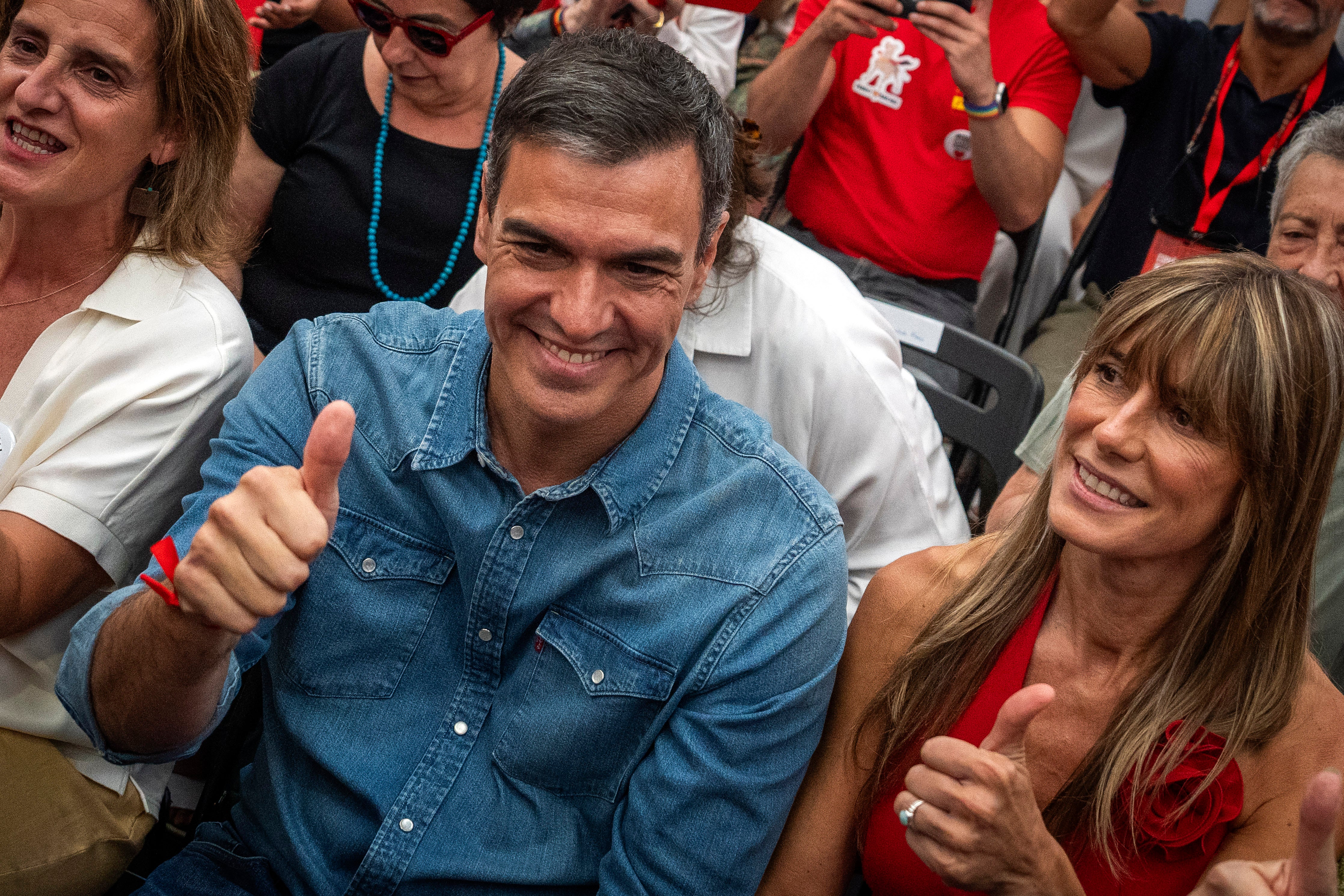 Pedro Sanchez with his wife Begona Gomez