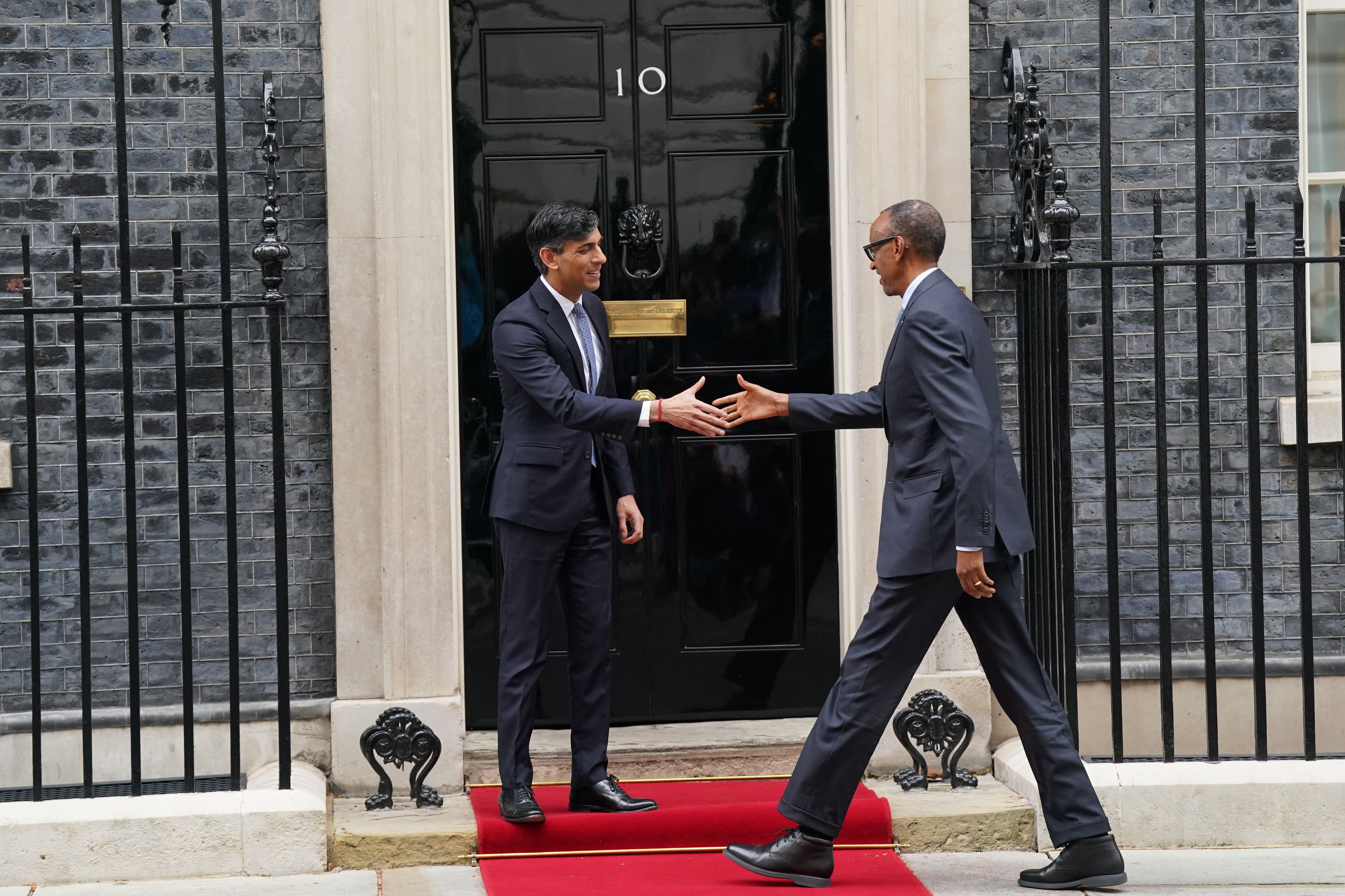 Prime Minister Rishi Sunak welcomes the President of Rwanda, Paul Kagame, to 10 Downing Street. (Stefan Rousseau/PA)