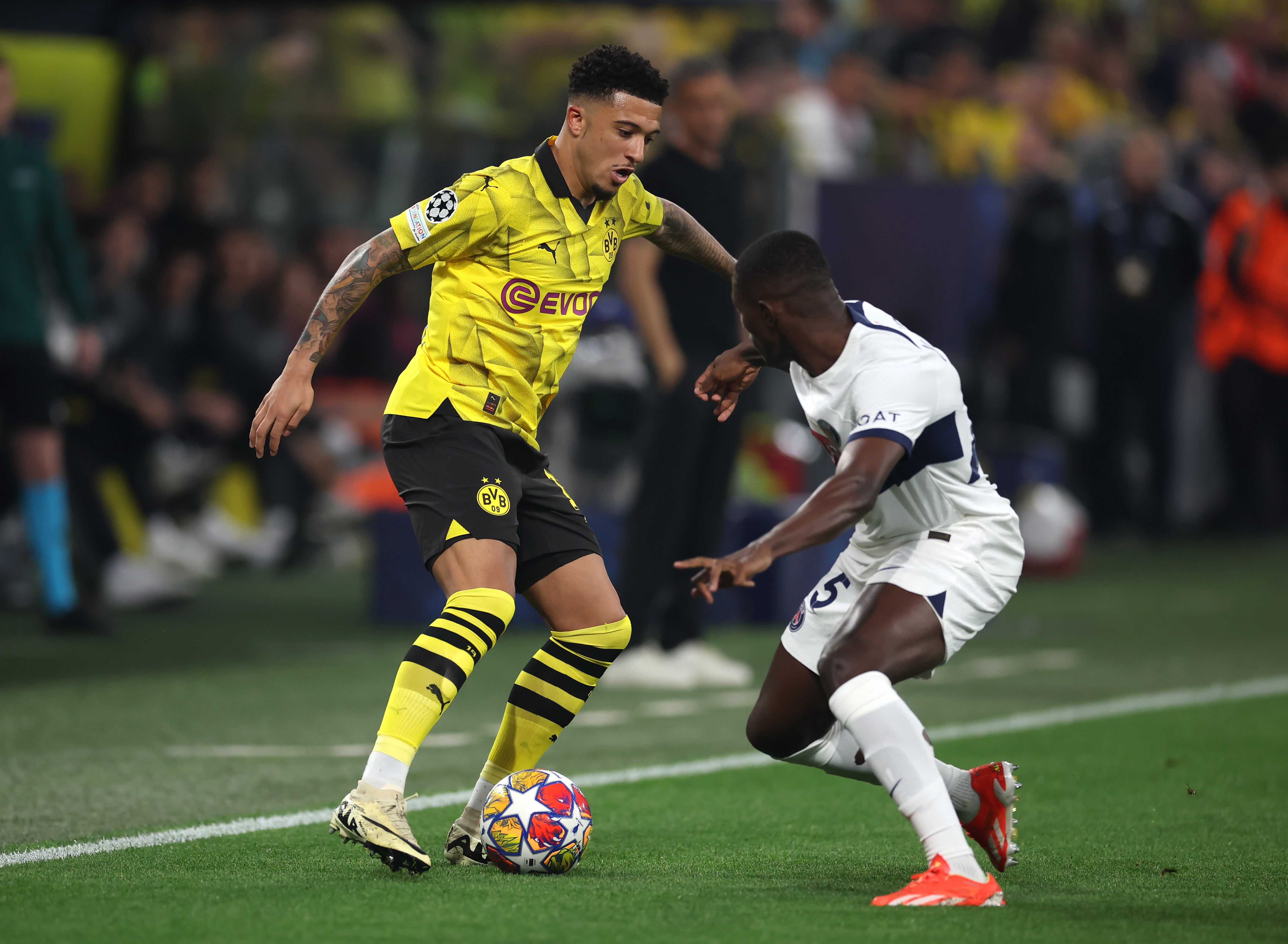 Jadon Sancho ran rings around the Paris Saint-Germain defenders