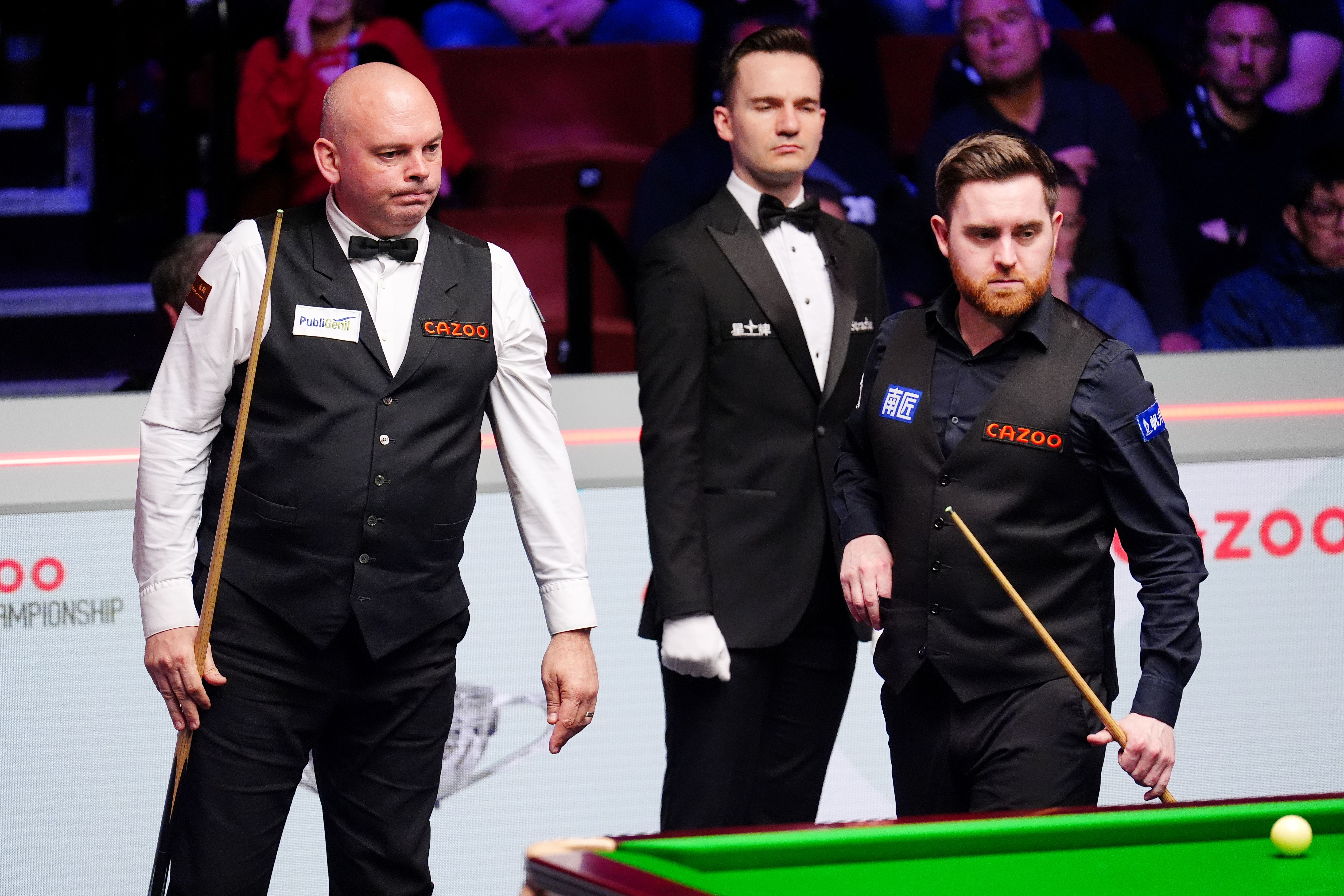 Jak Jones (right) is level with former champion Stuart Bingham in their semi-final clash (Mike Egerton/PA)