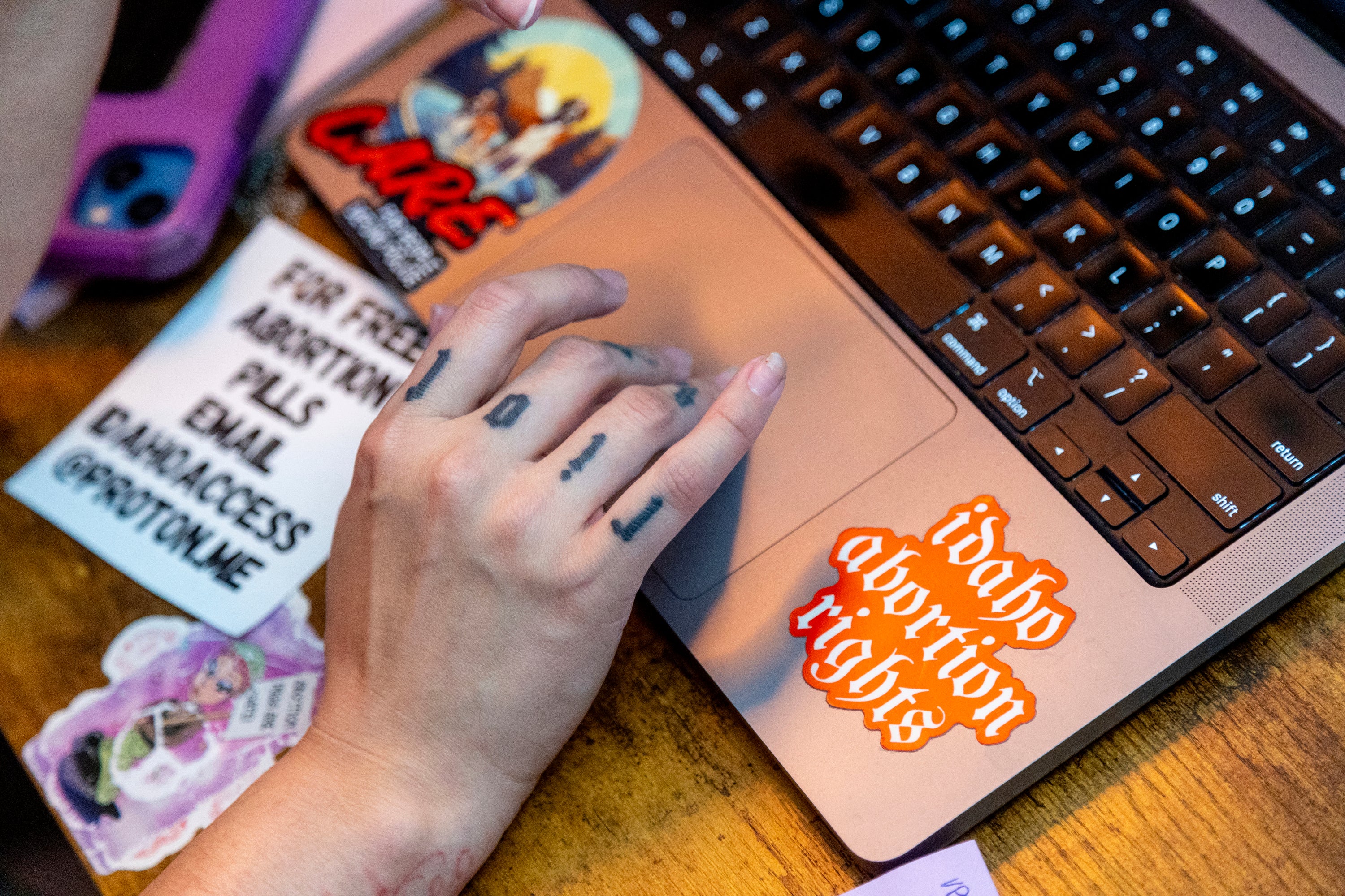 Abortion-Supporting Cast