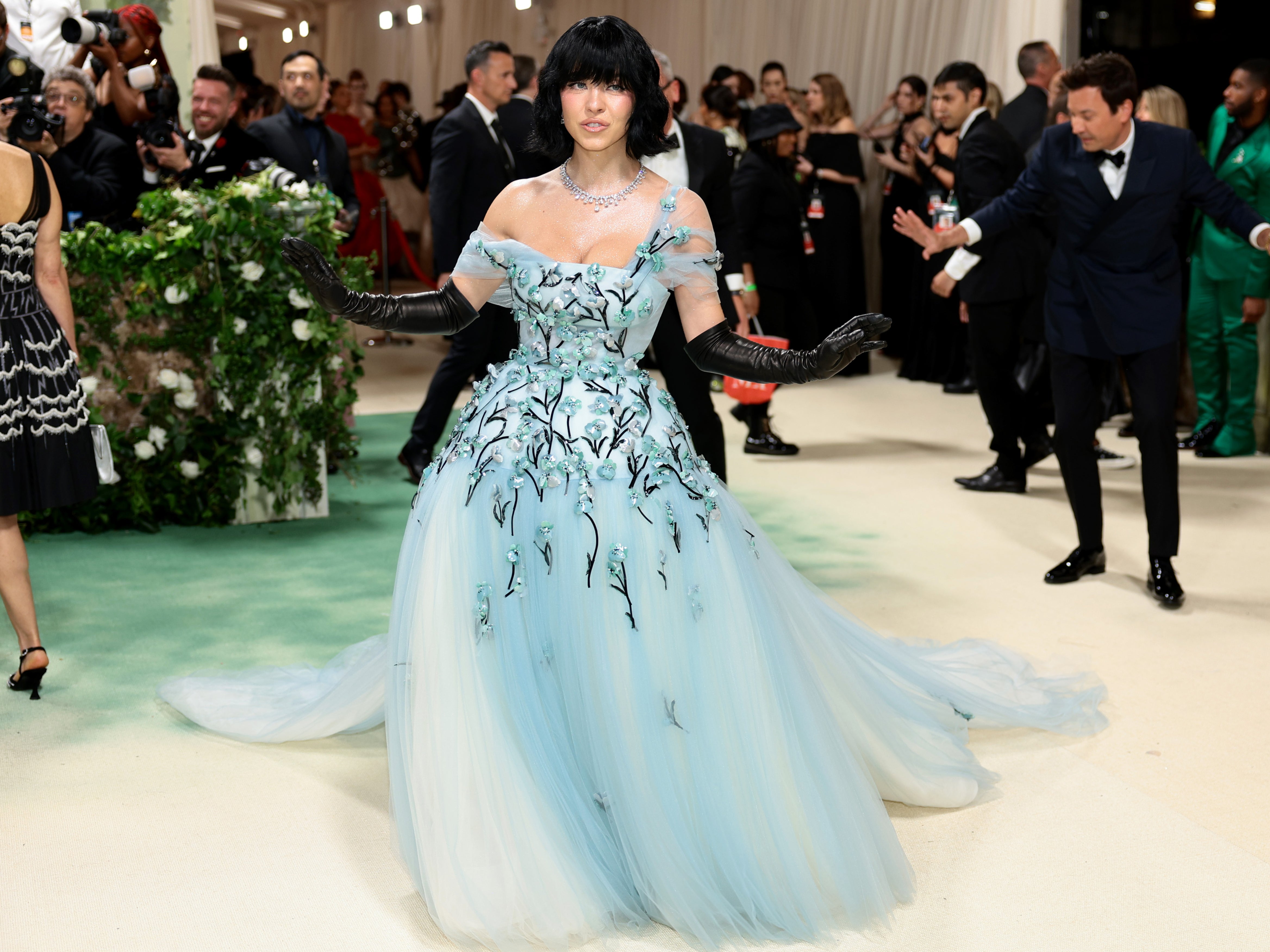 Sydney Sweeney attends The 2024 Met Gala Celebrating “Sleeping Beauties: Reawakening Fashion” at The Metropolitan Museum of Art on 6 May 2024 in New York City.