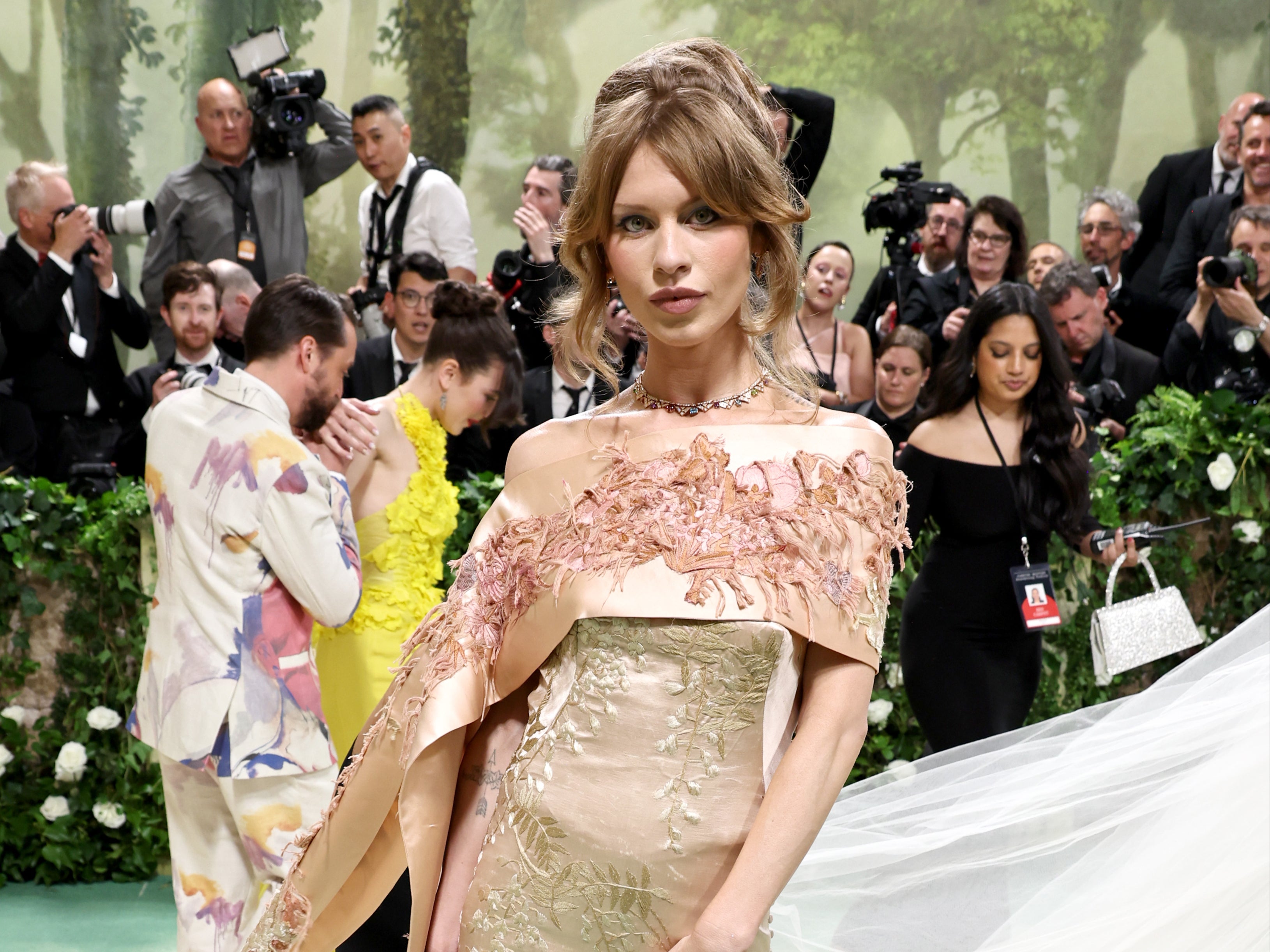 Ivy Getty attends The 2024 Met Gala Celebrating “Sleeping Beauties: Reawakening Fashion” at The Metropolitan Museum of Art on 6 May 2024 in New York City.