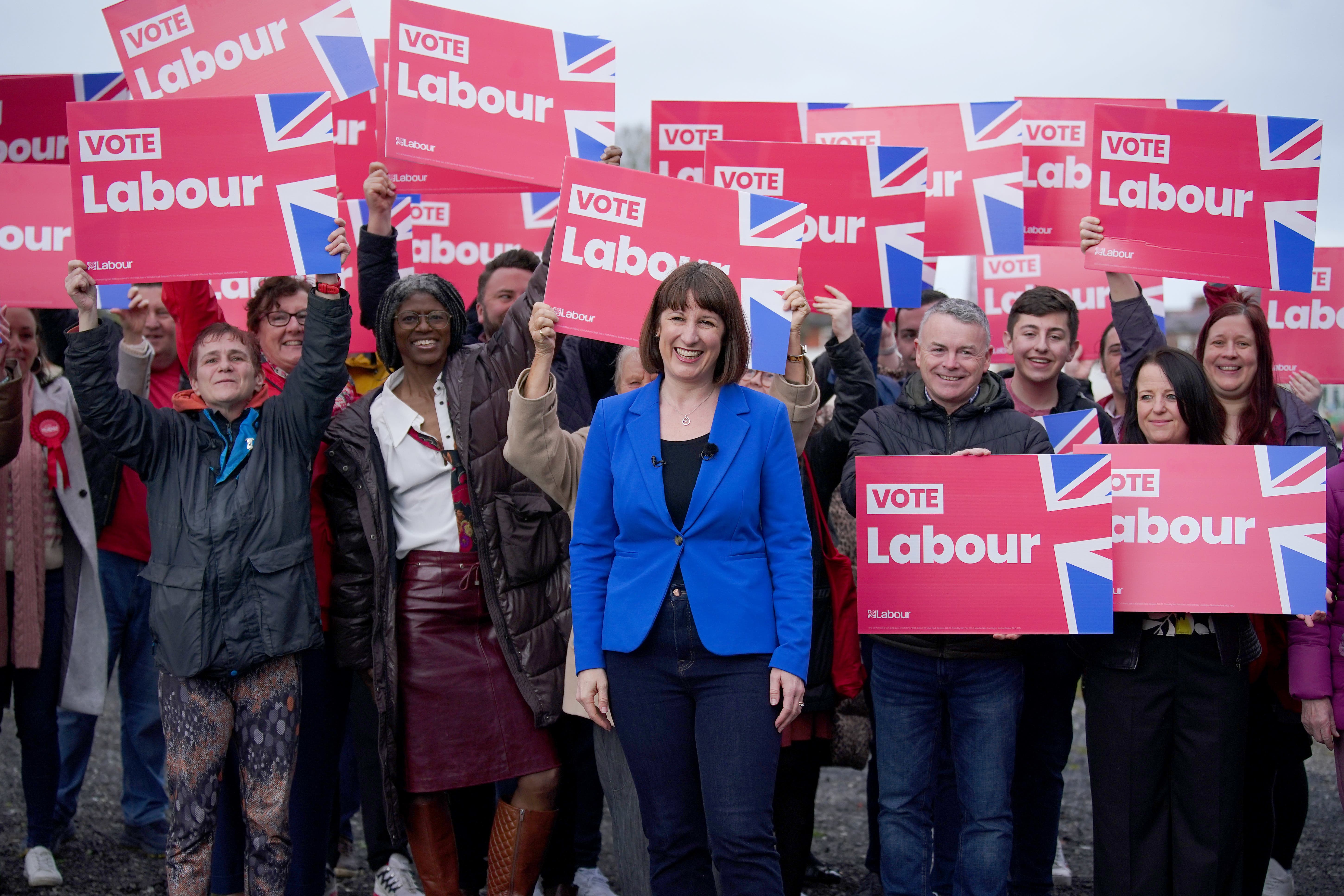 Shadow chancellor Rachel Reeves has said that the local election results did not point to a hung parliament