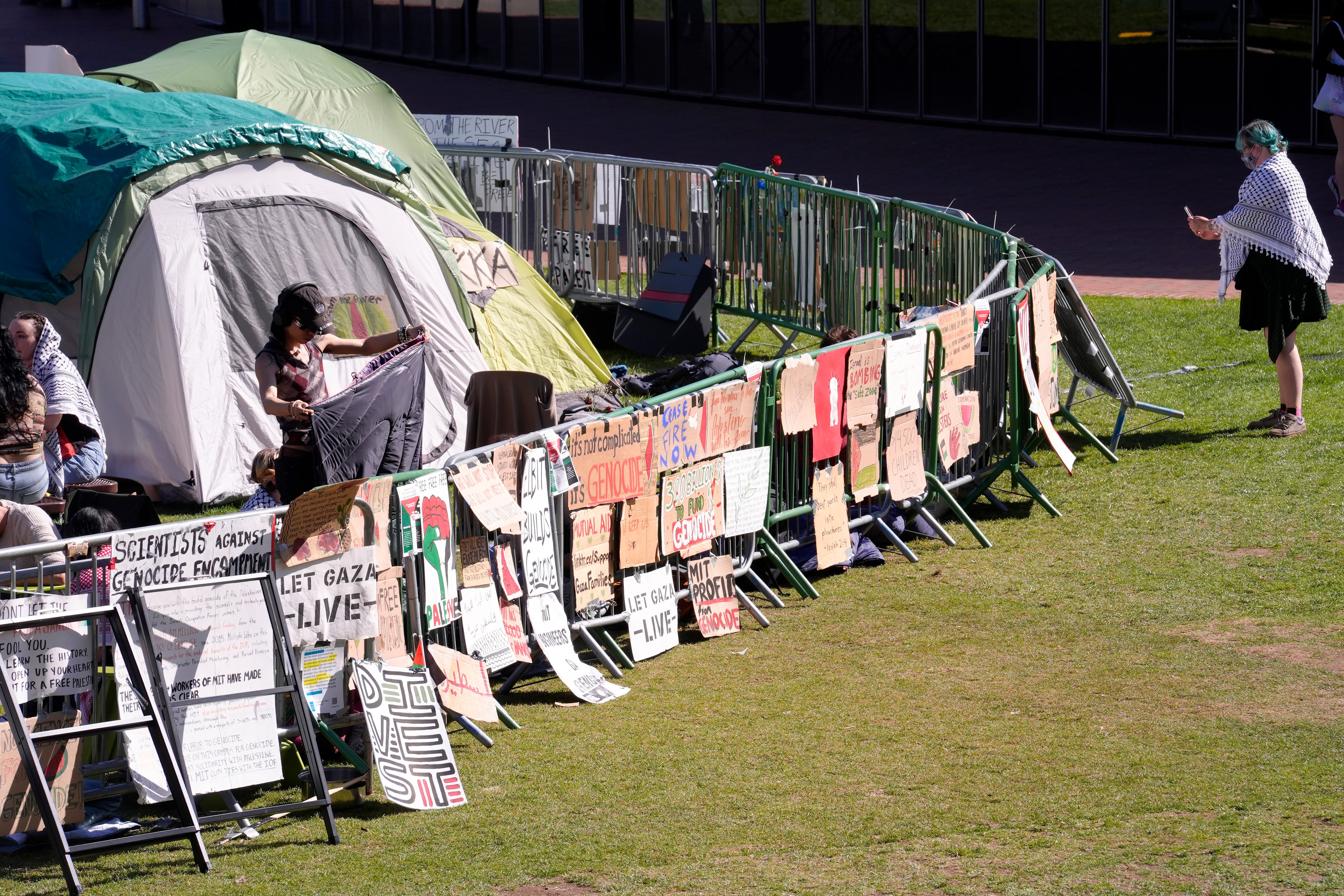 Israel Palestinians Campus Protests