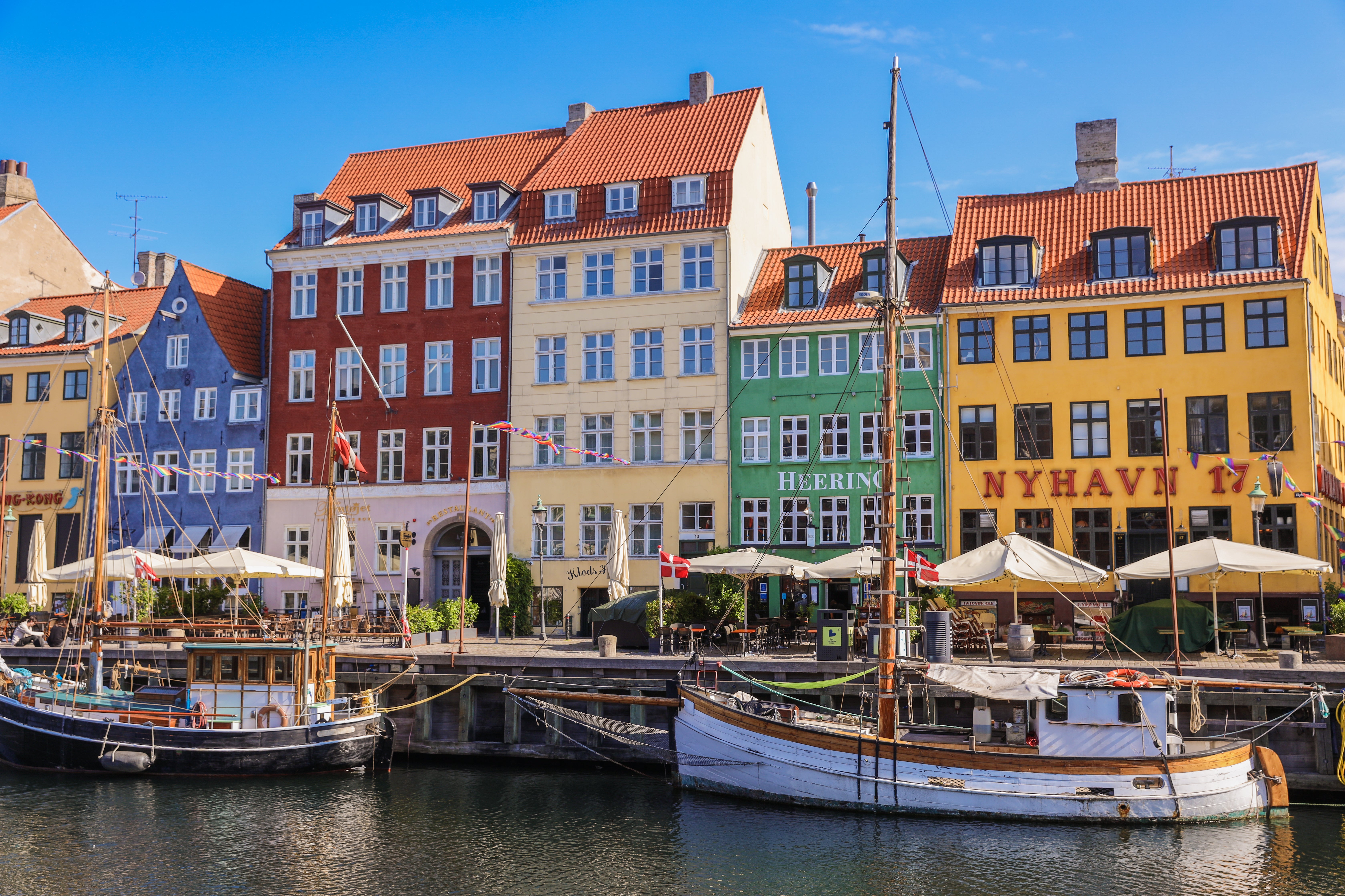 The pastel facades of Nyhavn make for a pocket-friendly stroll