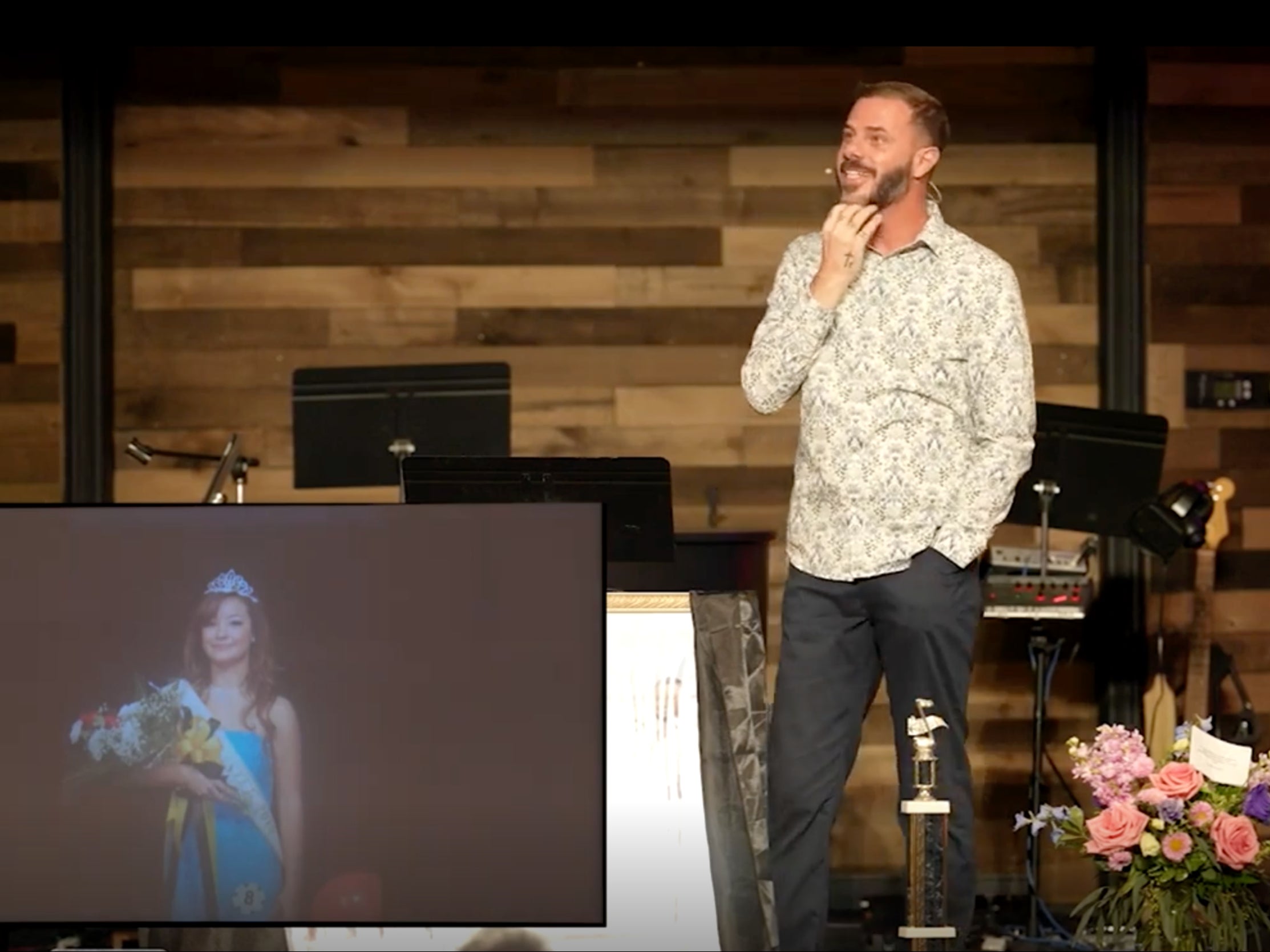 South Carolina pastor John-Paul Miller announces his wife’s death during a sermon