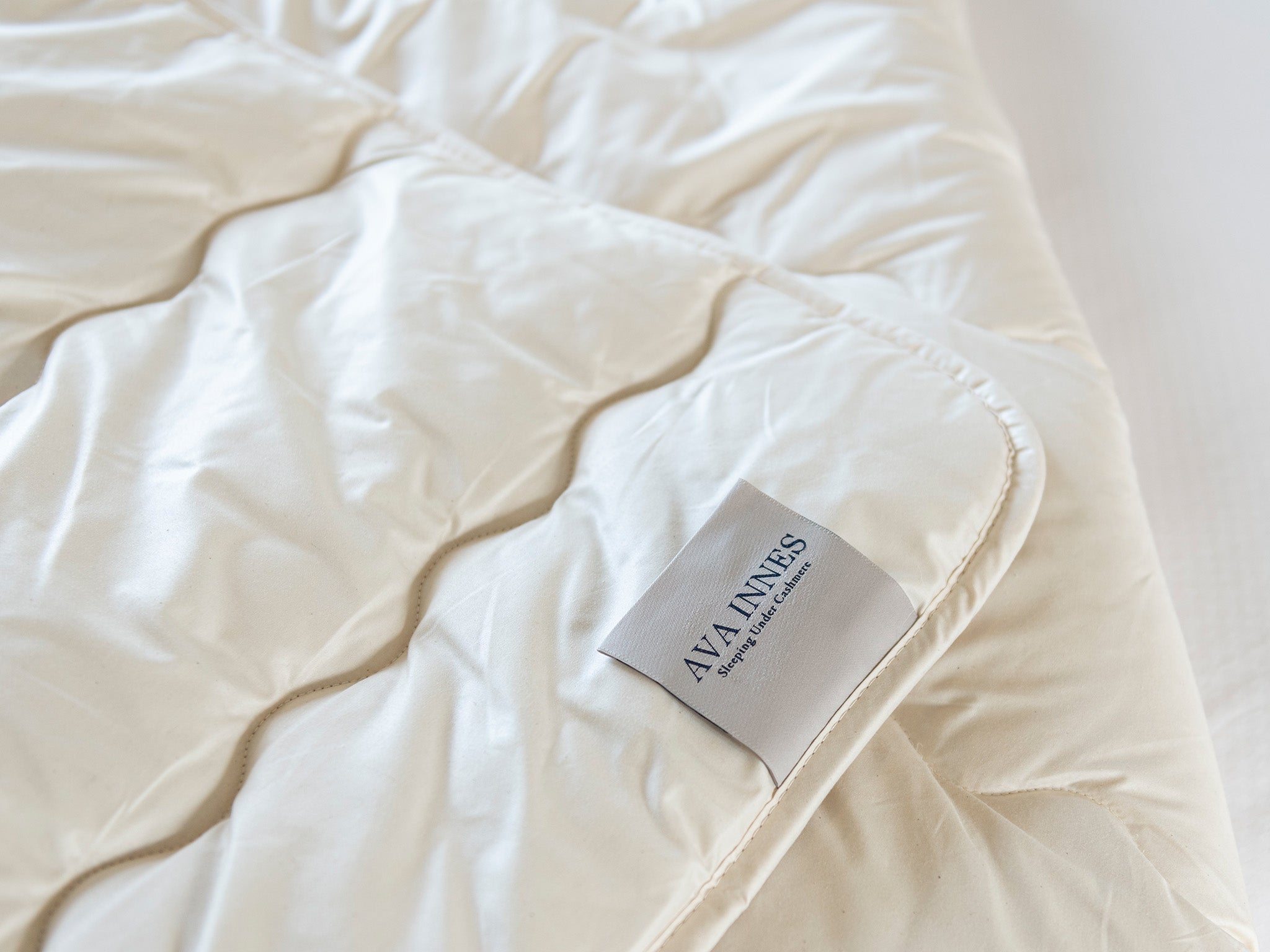 Ava Innes luxury cashmere light summer duvet