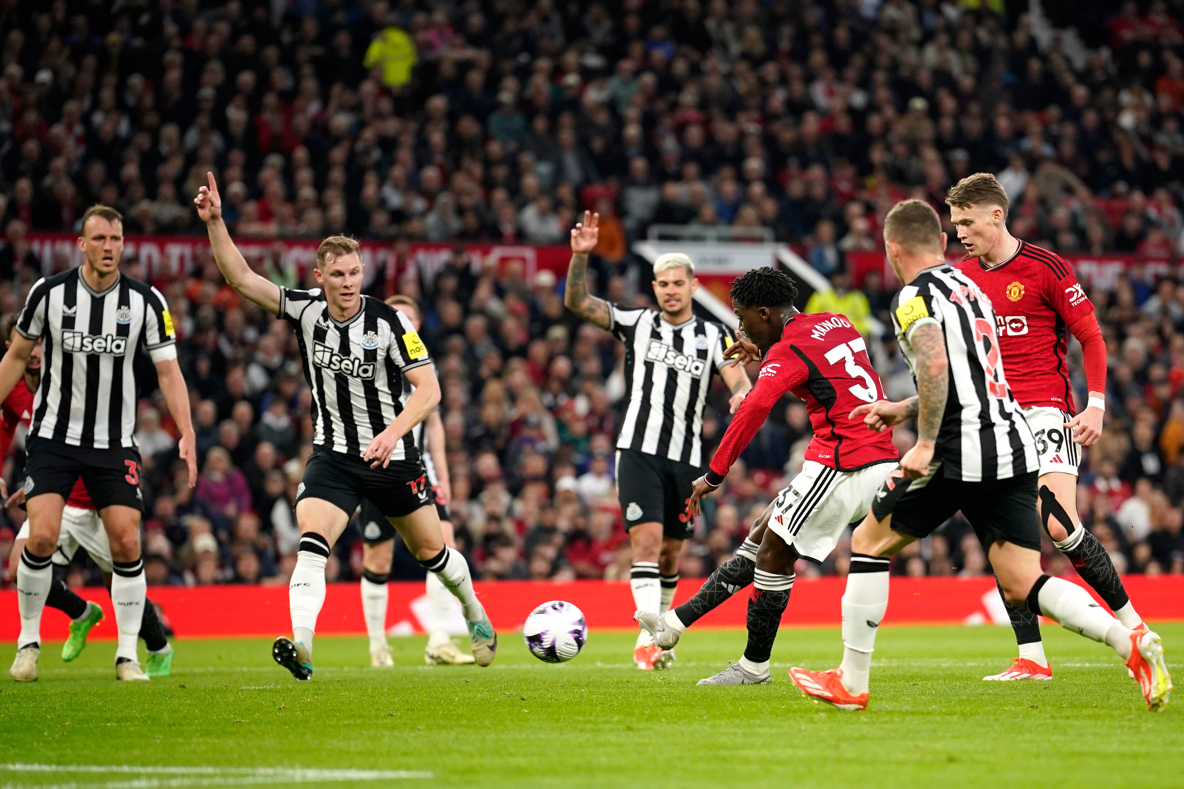 Kobbie Mainoo sent Man Utd ahead with a classy goal in the first half