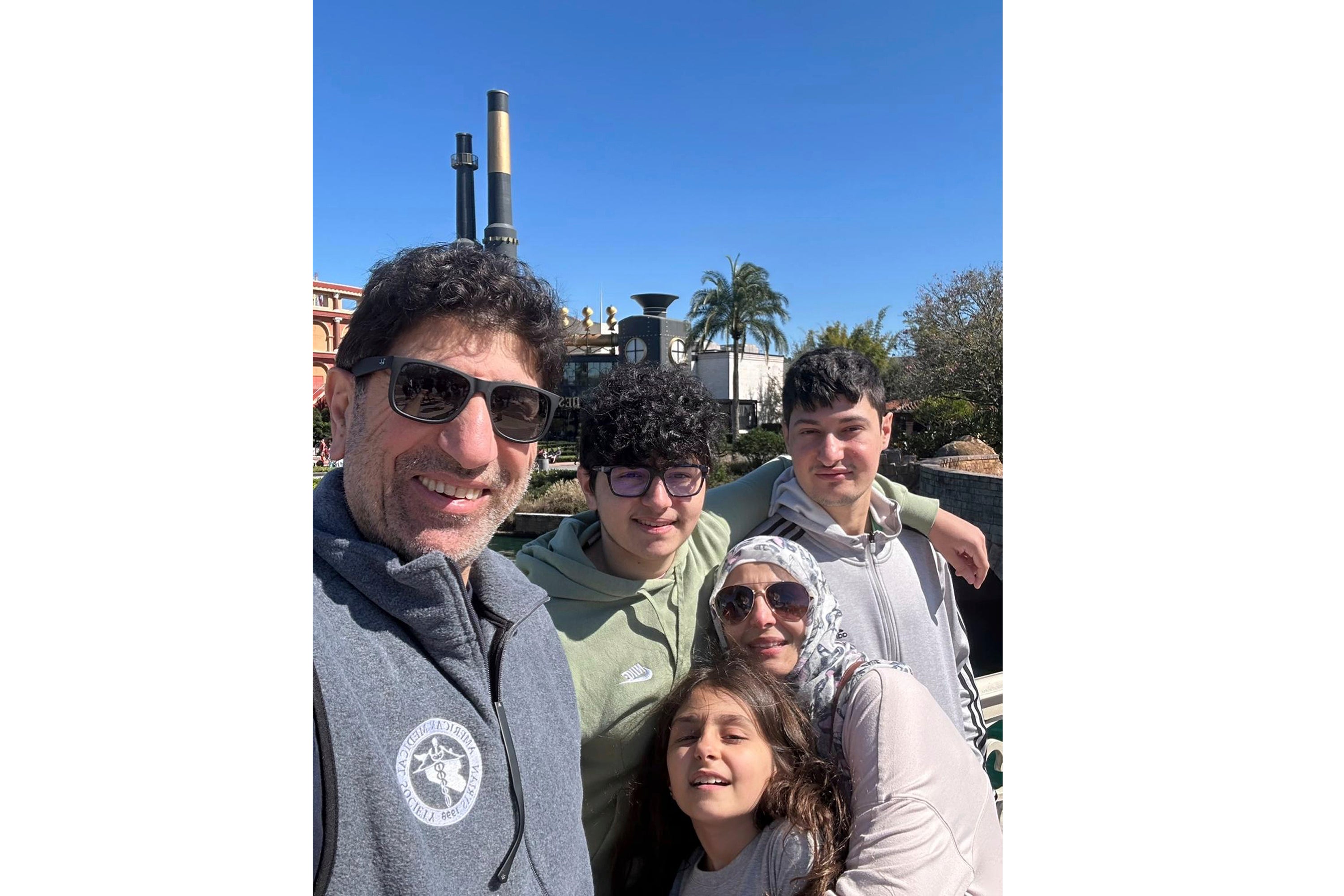 Israel Palestinians Trapped Doctors