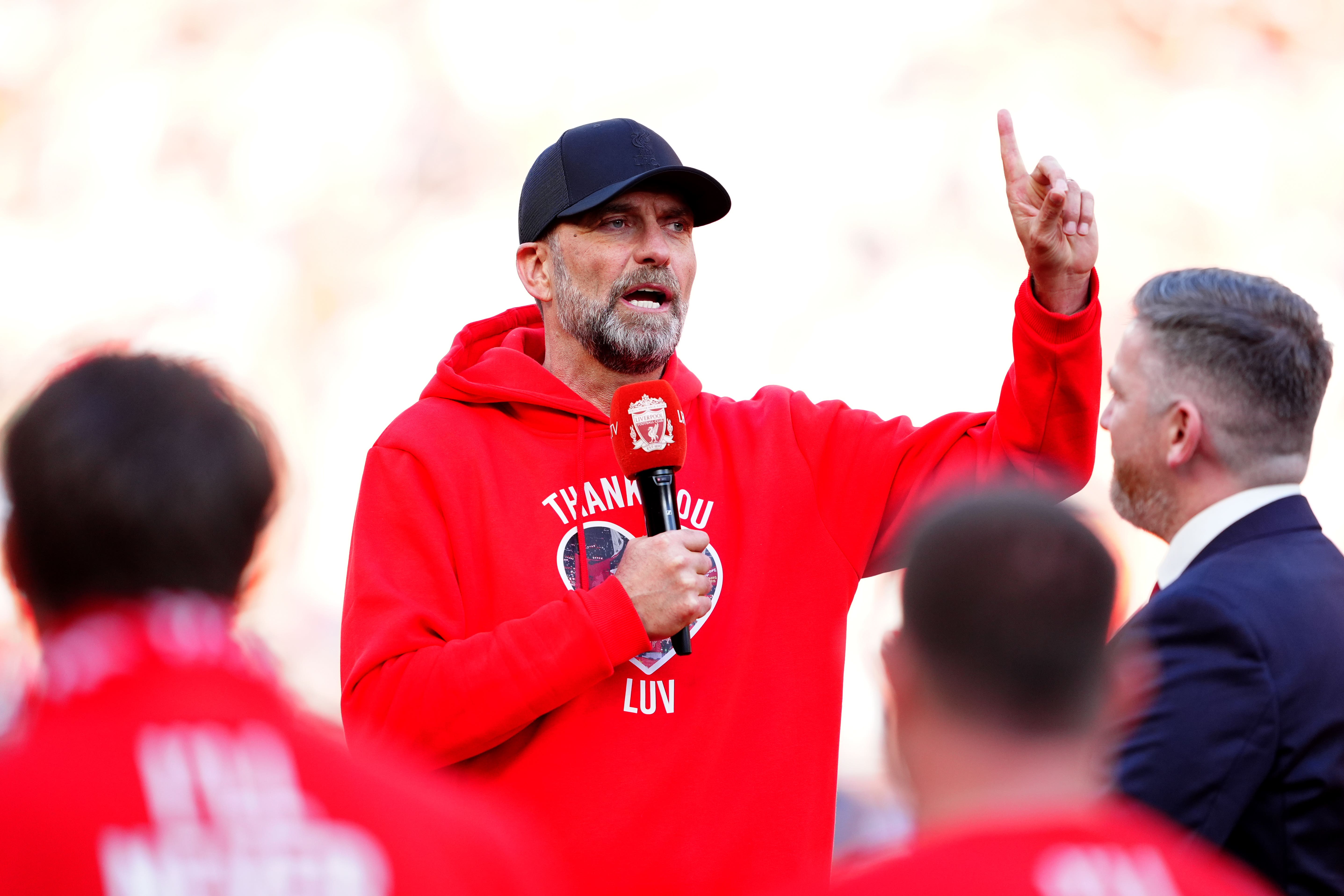 Jurgen Klopp gives a speech endorsing Arne Slot as his successor