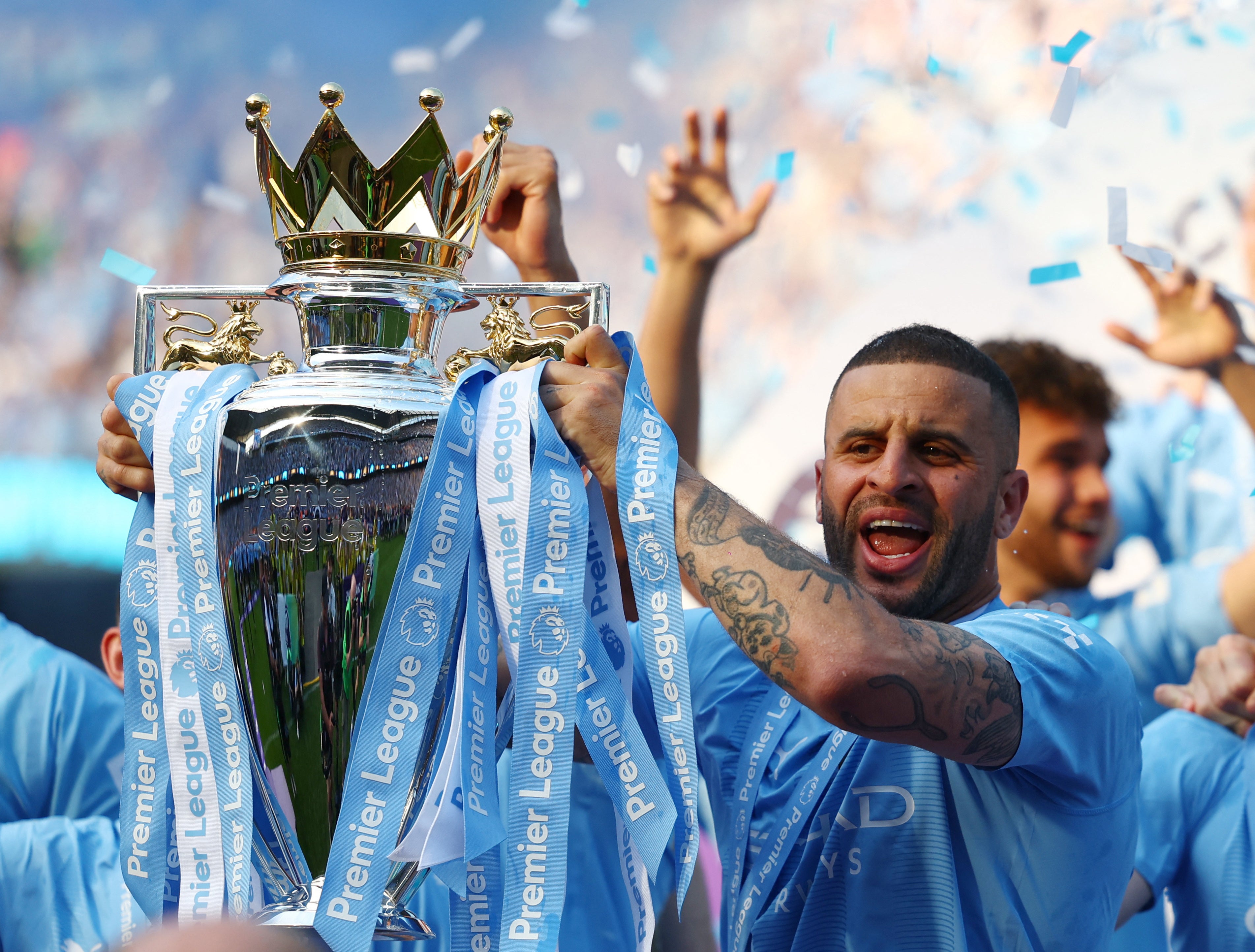 Kyle Walker believes the 2024/25 Premier League title is Man City’s “to lose”