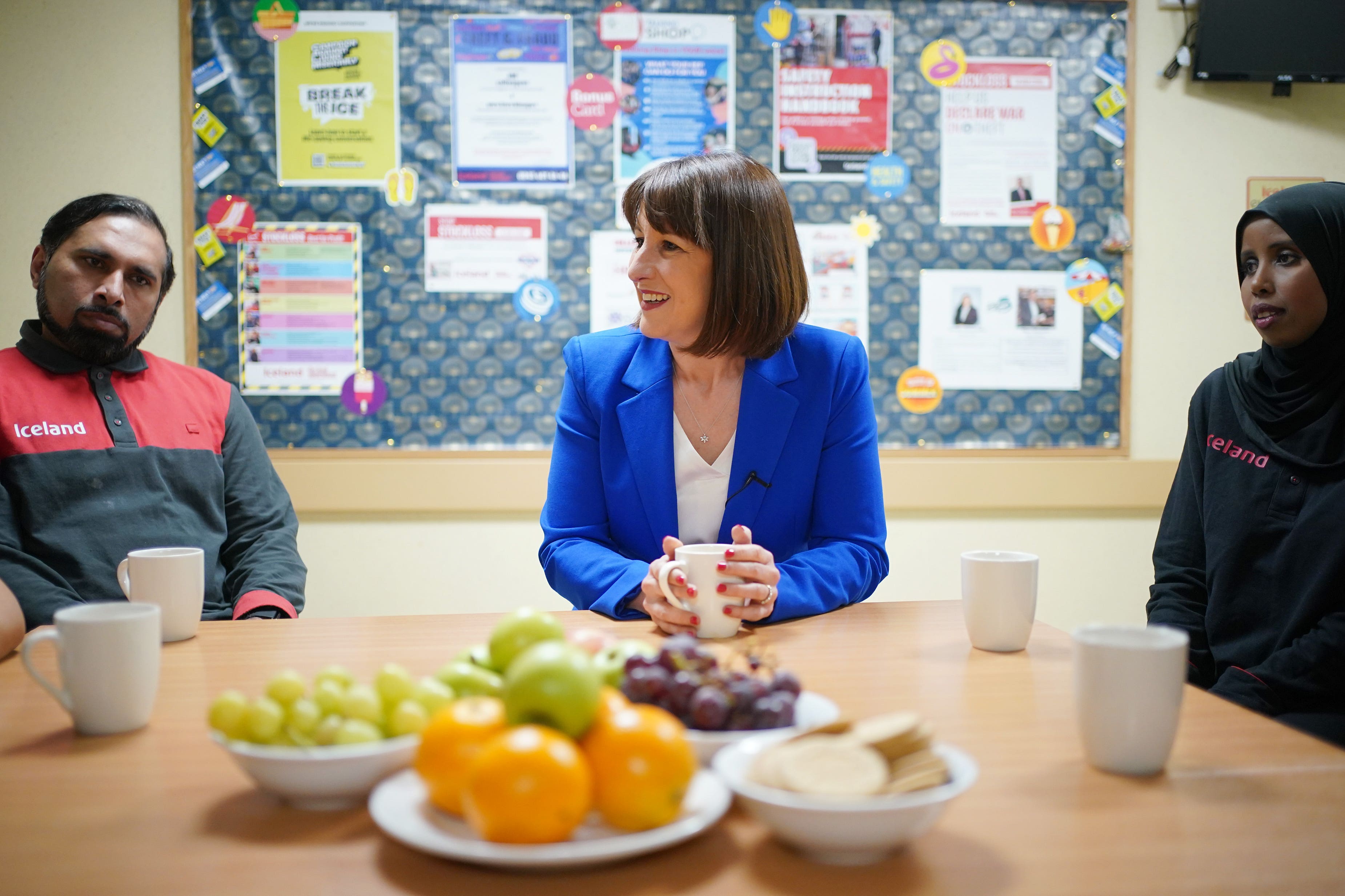 Rachel Reeves chatted with supermarket staff about the cost-of-living crisis (Yui Mok/PA)