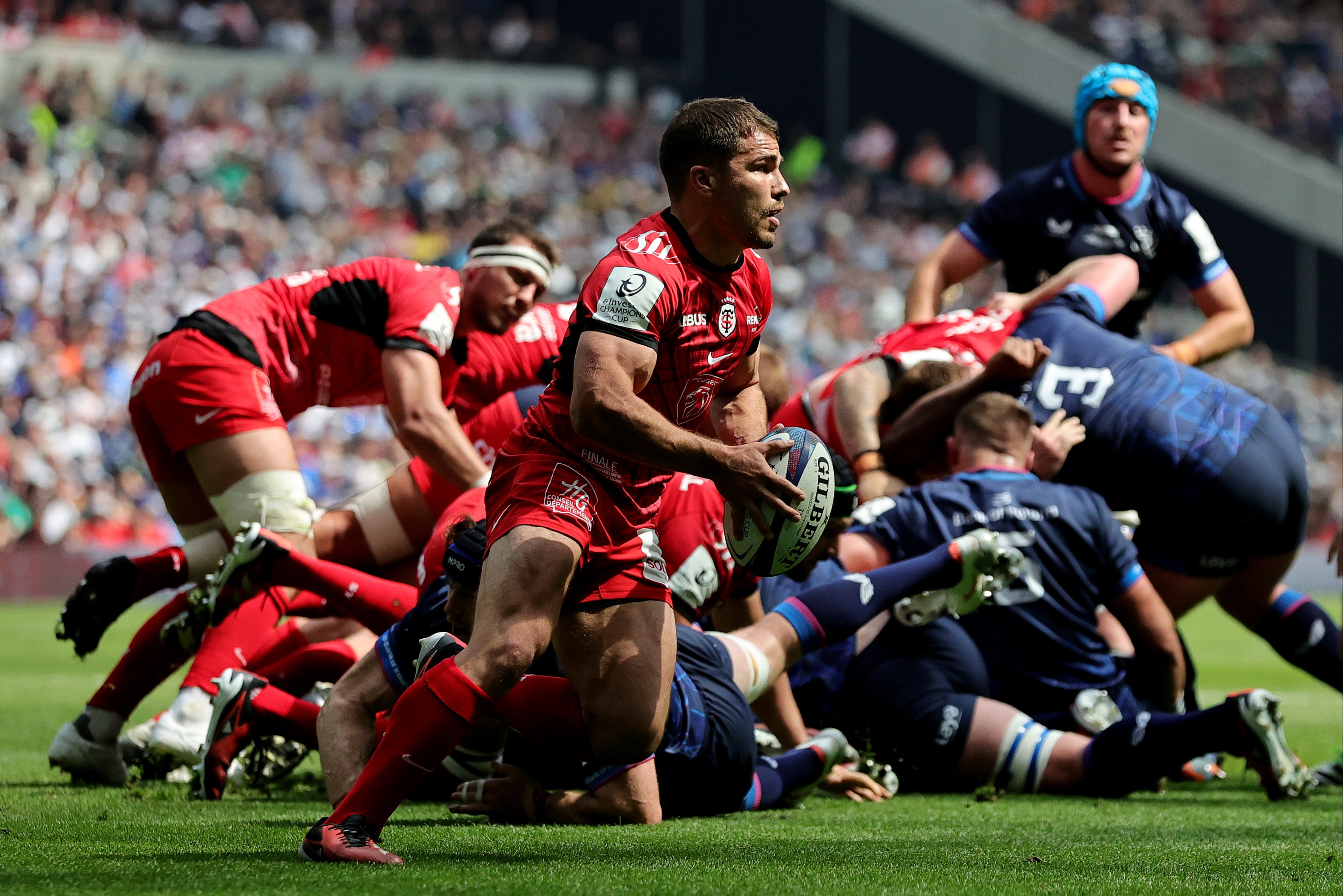 Antoine Dupont led Toulouse to victory