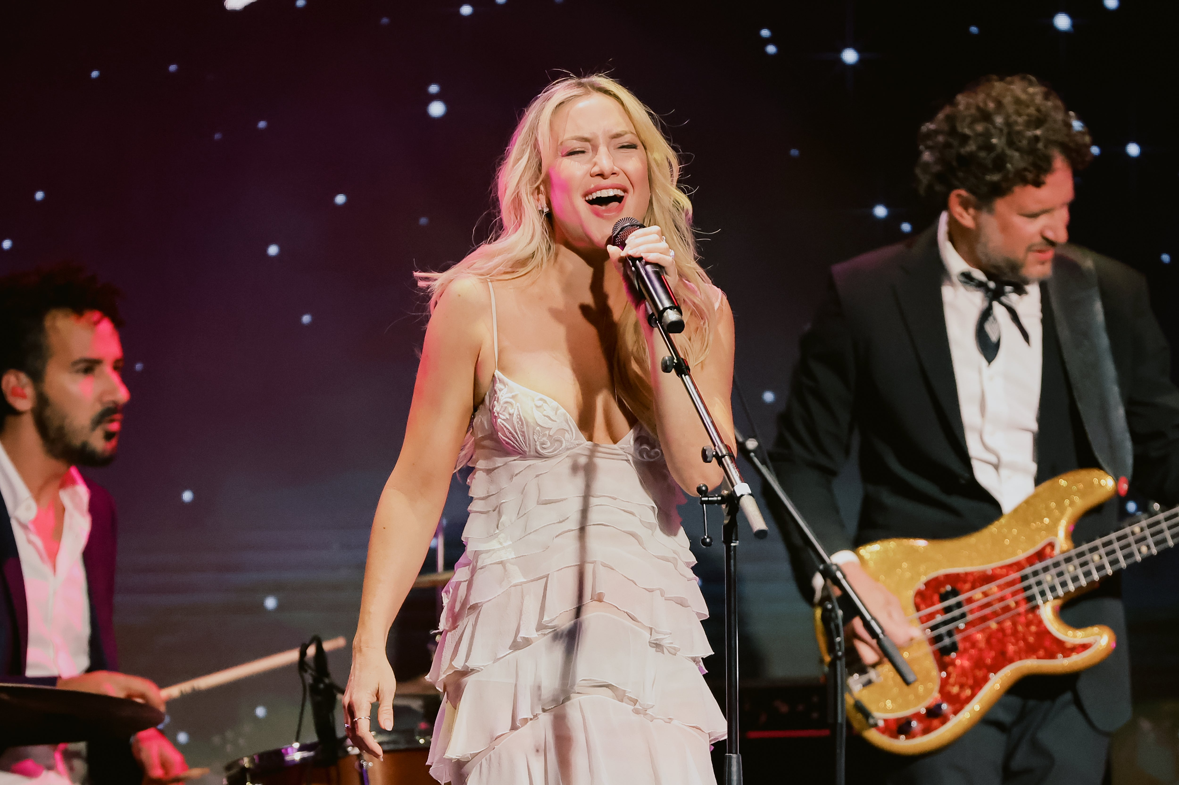 Kate Hudson performs during the 35th annual GLAAD Media Awards at The Beverly Hilton on 14 March 2024