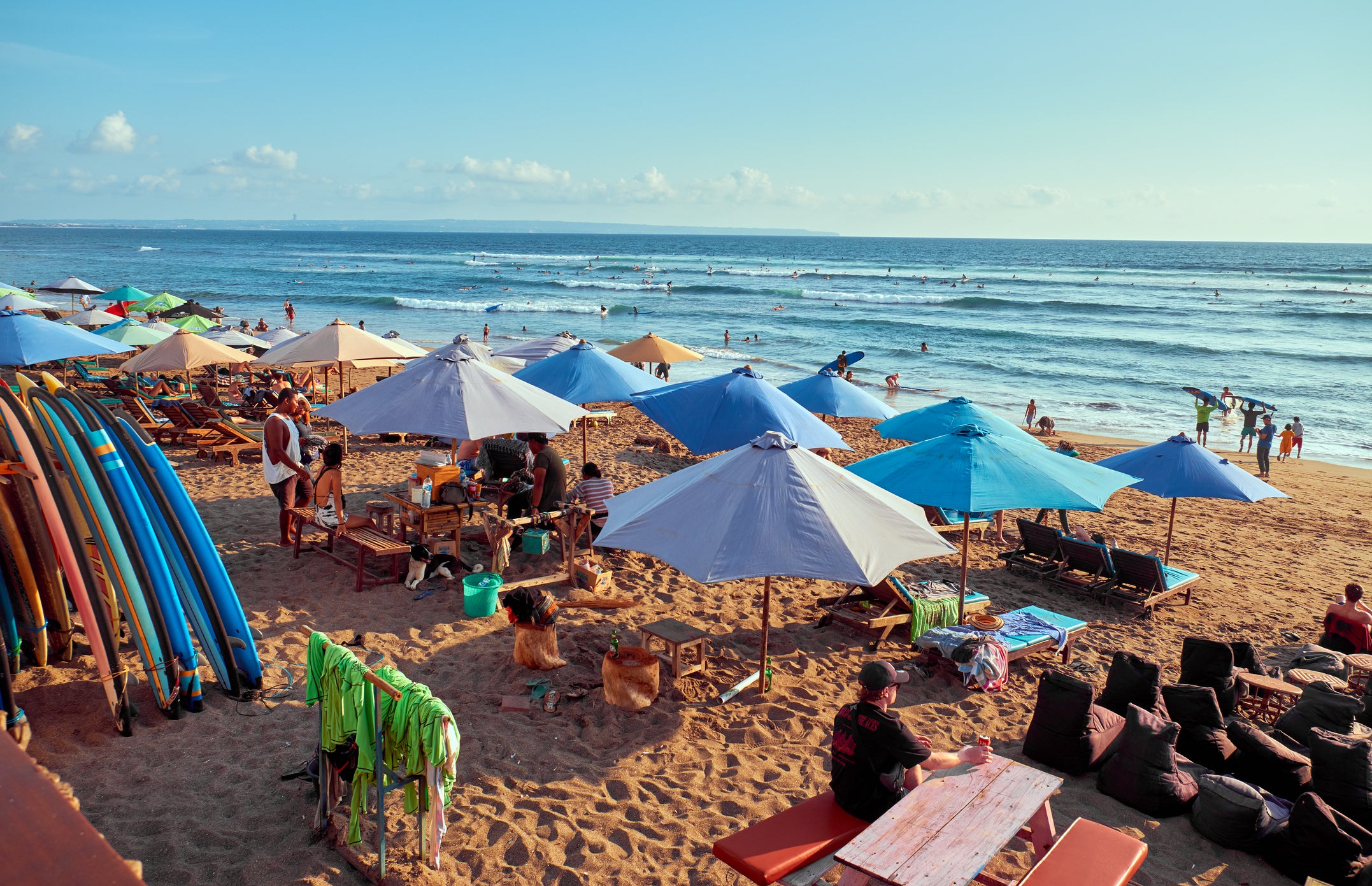 Beach clubs buzz in Canggu