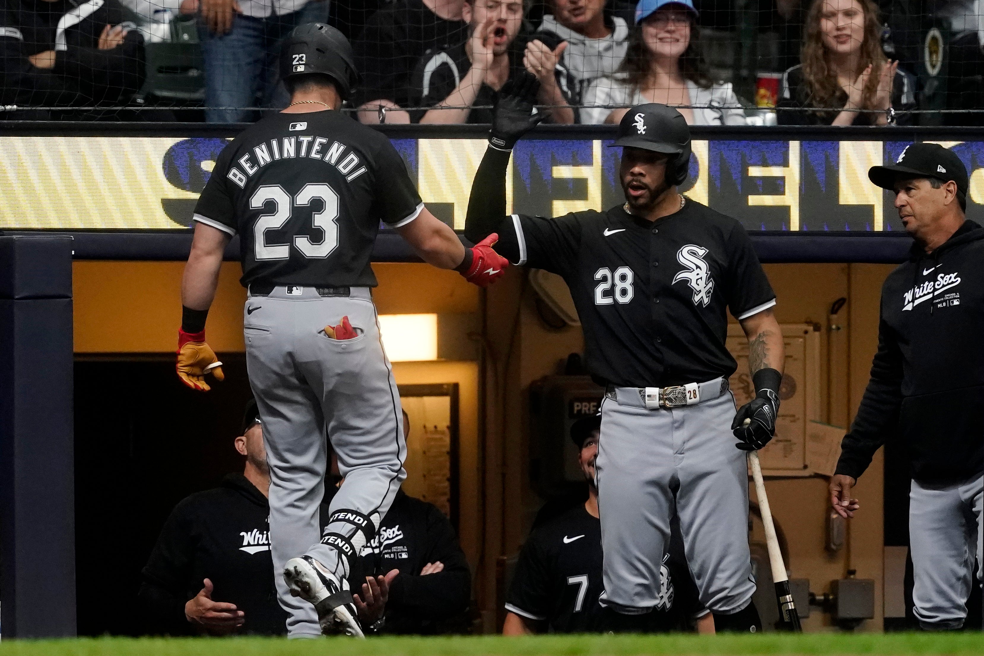 White Sox Brewers Baseball