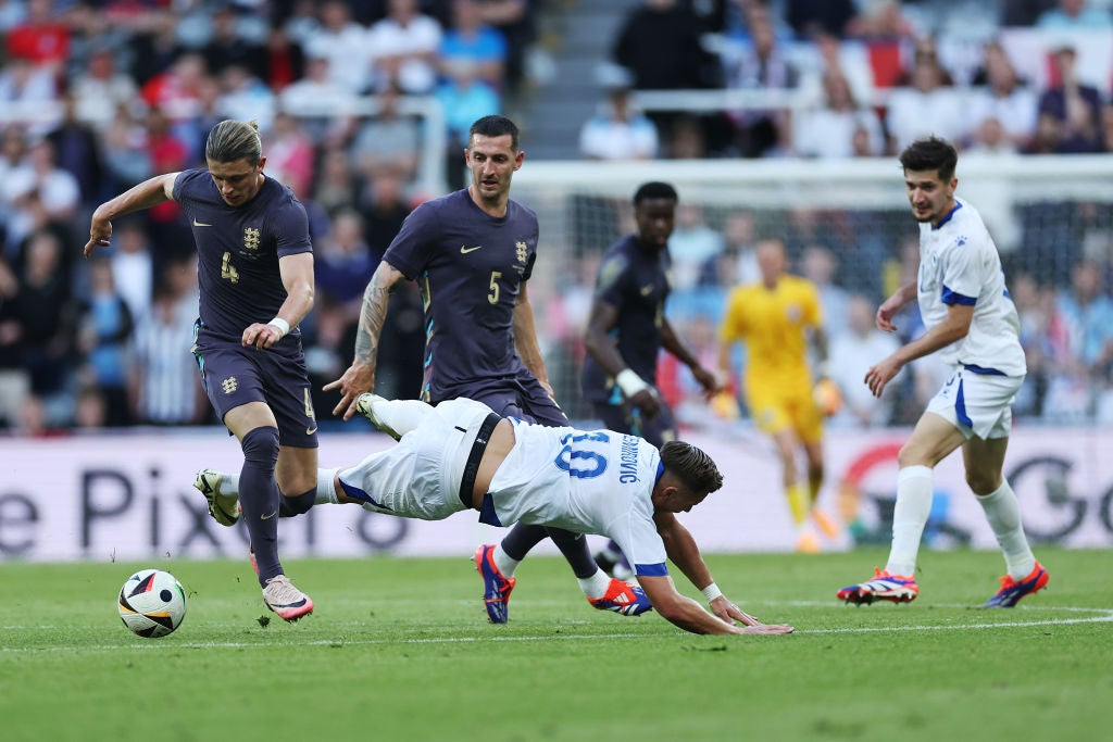 Gallagher gets stuck in against Bosnia