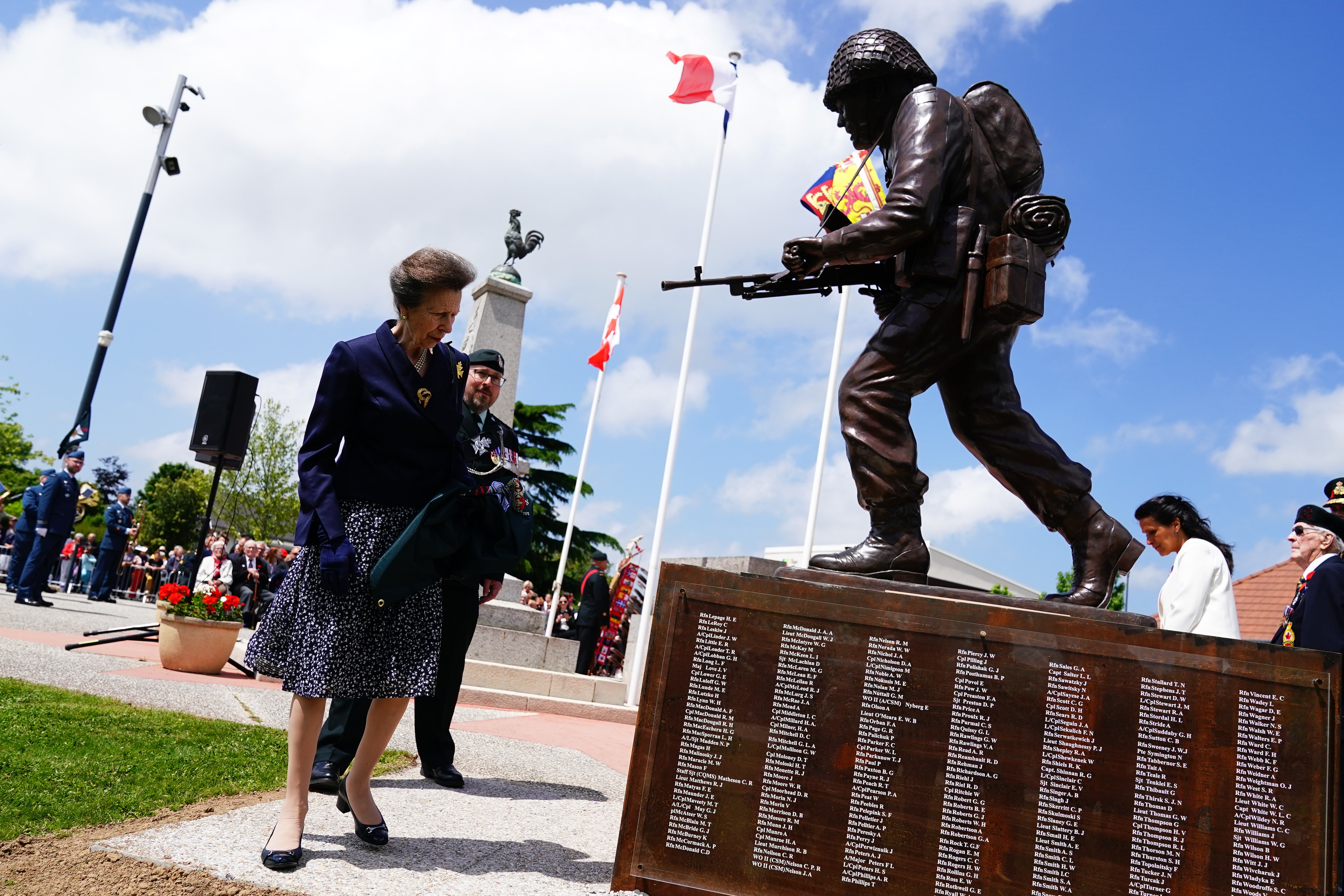 The Princess Royal, Colonel-in-Chief of the Royal Regina Rifles, unveils a statue of a Second World War Canadian Royal Regina Rifleman