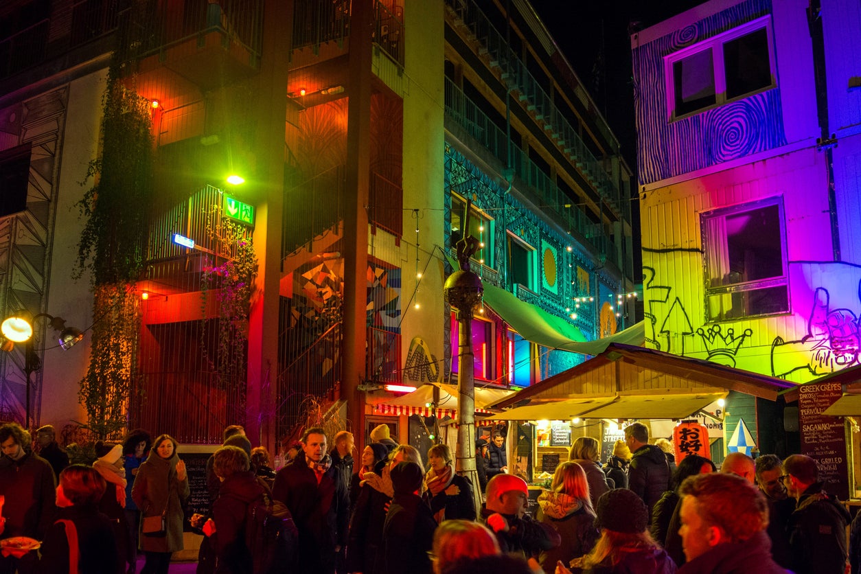 The Holzmarkt Quartier is home to clubs, bars and resturants – including techno club Kater Blau and its associated restaurant Fame