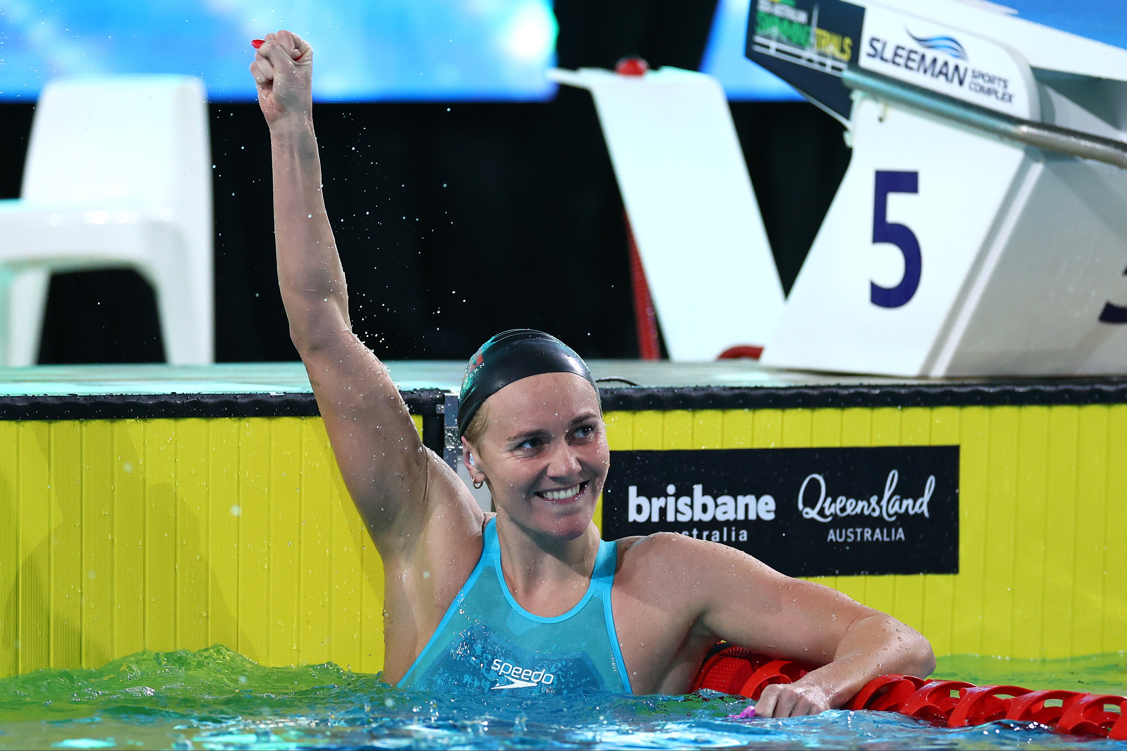 Ariarne Titmus pipped Mollie O’Callaghan in a lightning-fast 200m freestyle final