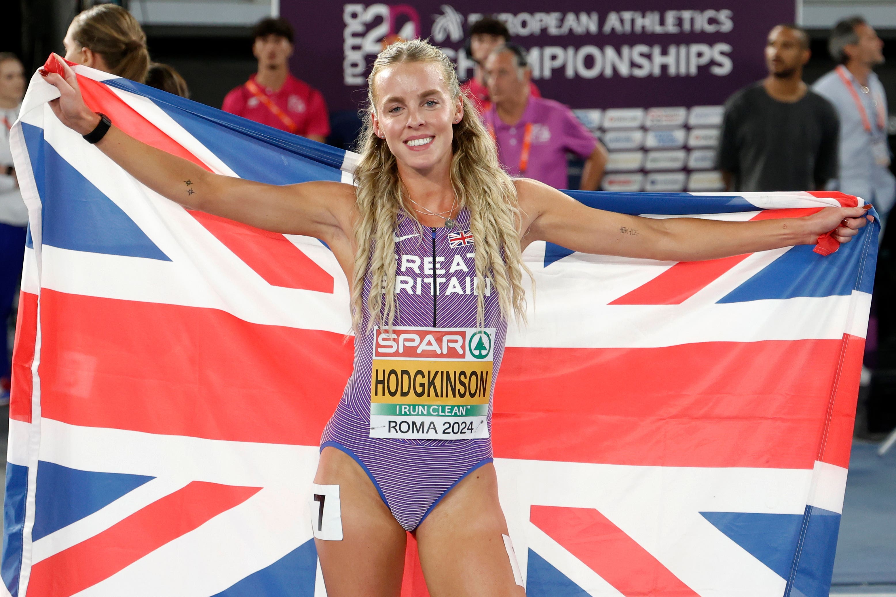 Keely Hodgkinson heads into the 800m in Paris as favourite