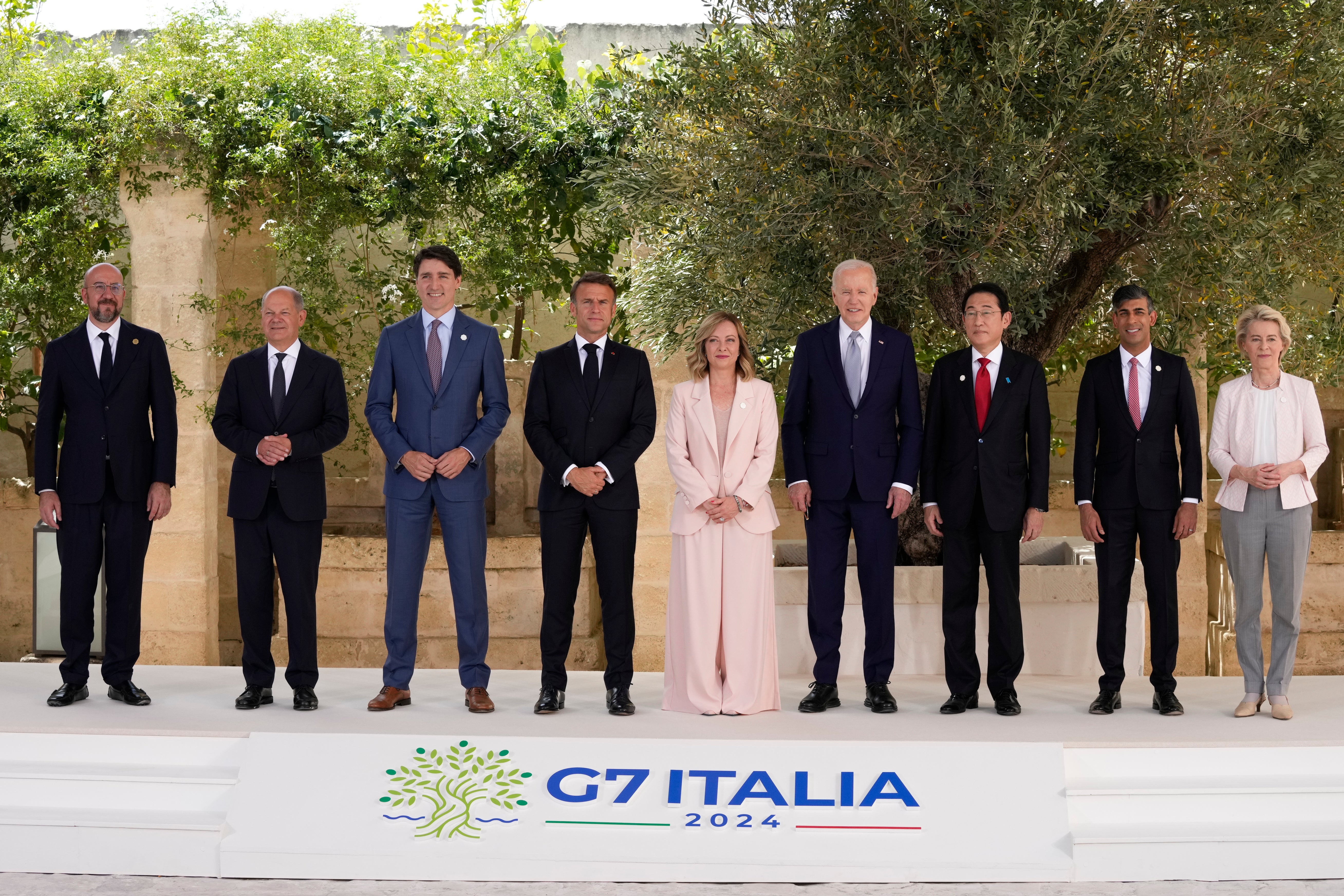 From left, European Council president Charles Michel, Olaf Scholz, Justin Trudeau, Emmanuel Macron, Giorgia Meloni, Joe Biden, Fumio Kishida, Rishi Sunak and European Commission president Ursula von der Leyen