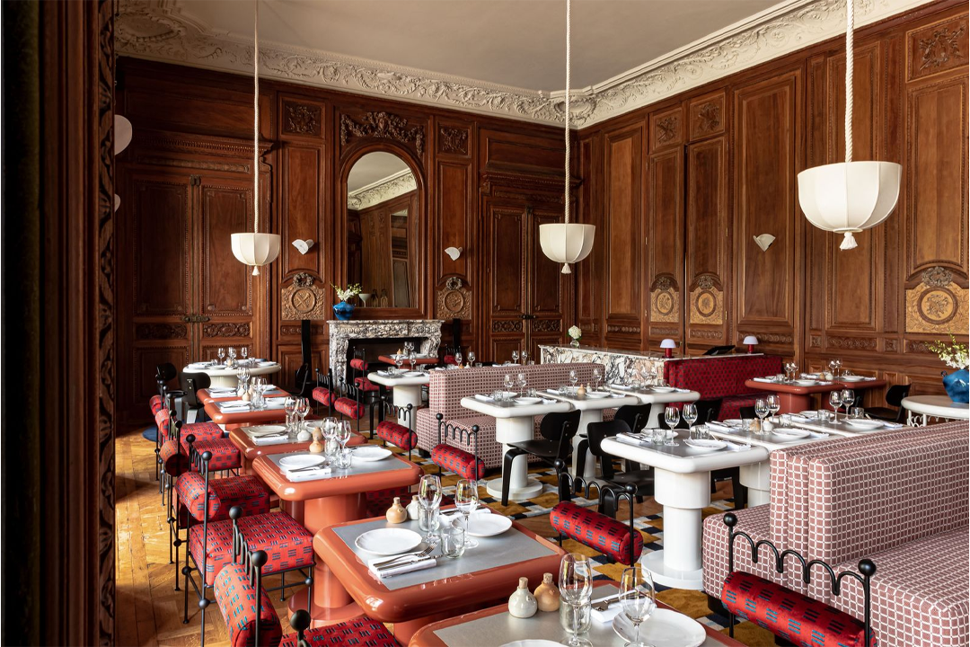 Cowley Manor’s literary-inspired dining hall