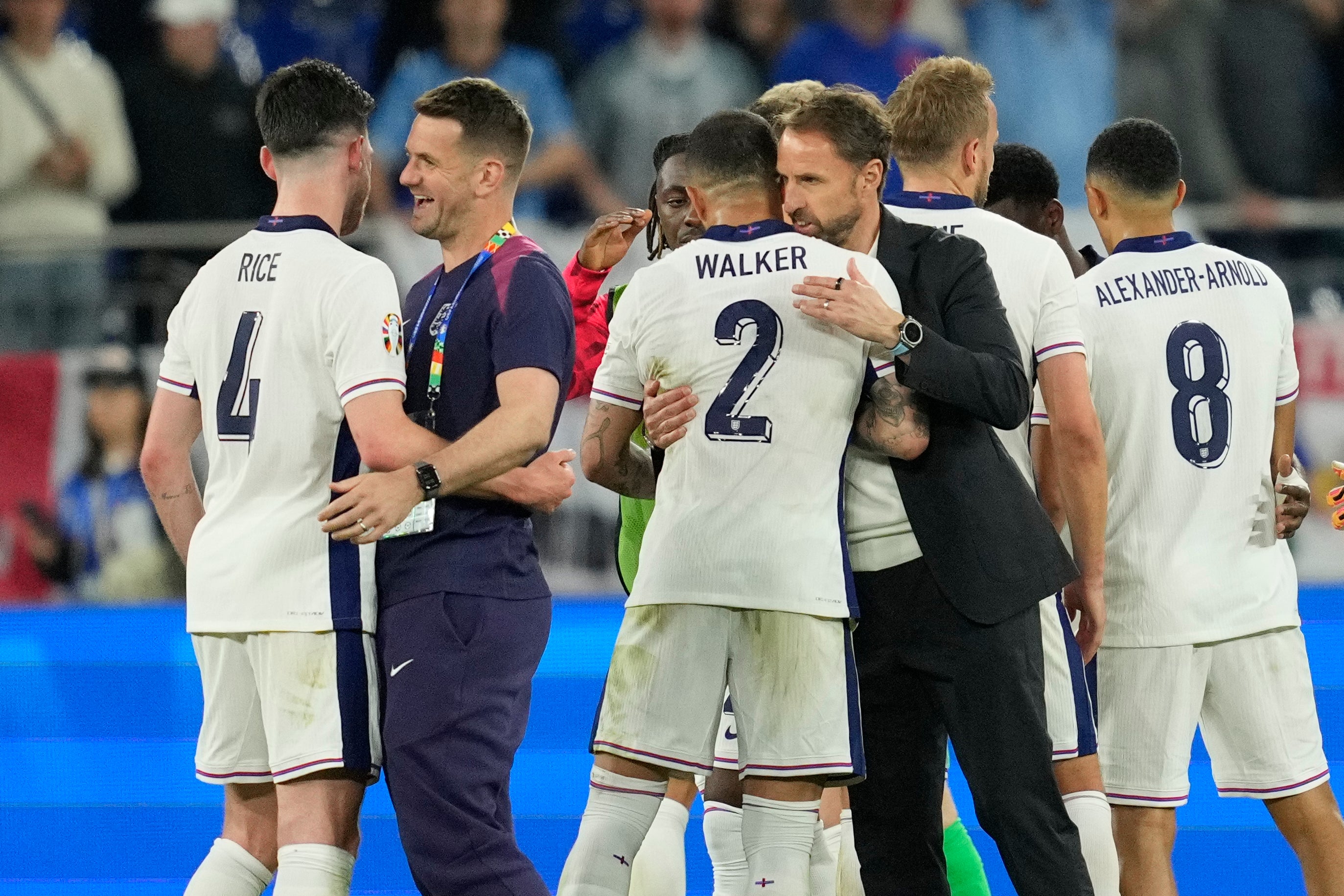 Gareth Southgate congratulates his players