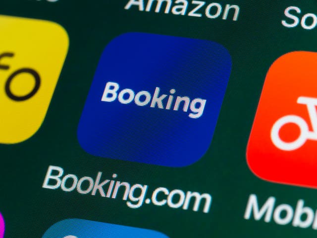 <p>Using third-party sites such as booking.com can have unforseen problems </p>