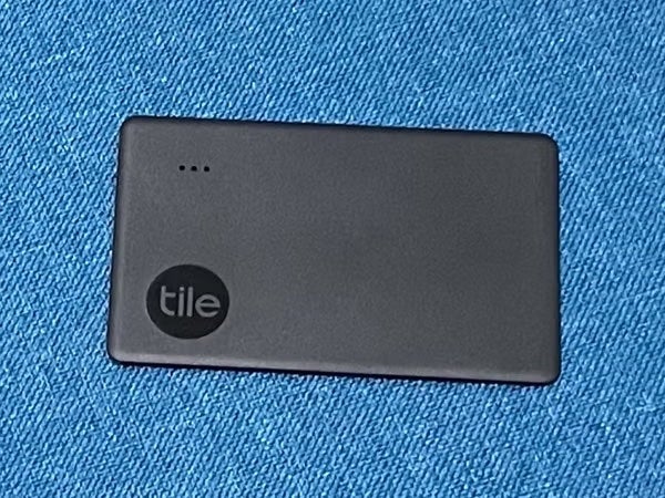 tile slim, best key finders and bluetooth trackers 