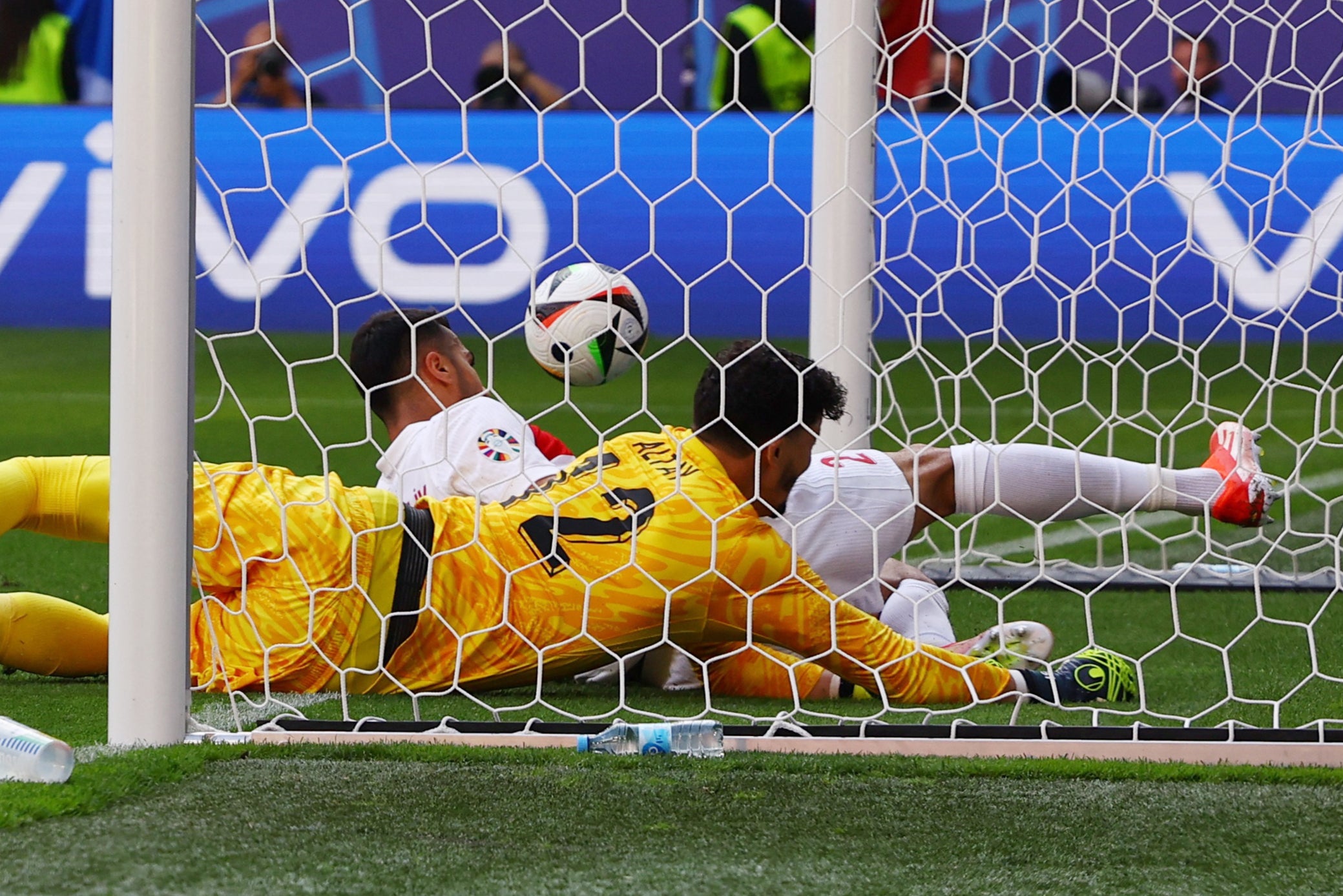 A communication breakdown led to embarrassment for Turkey goalkeeper Altay Bayindir.