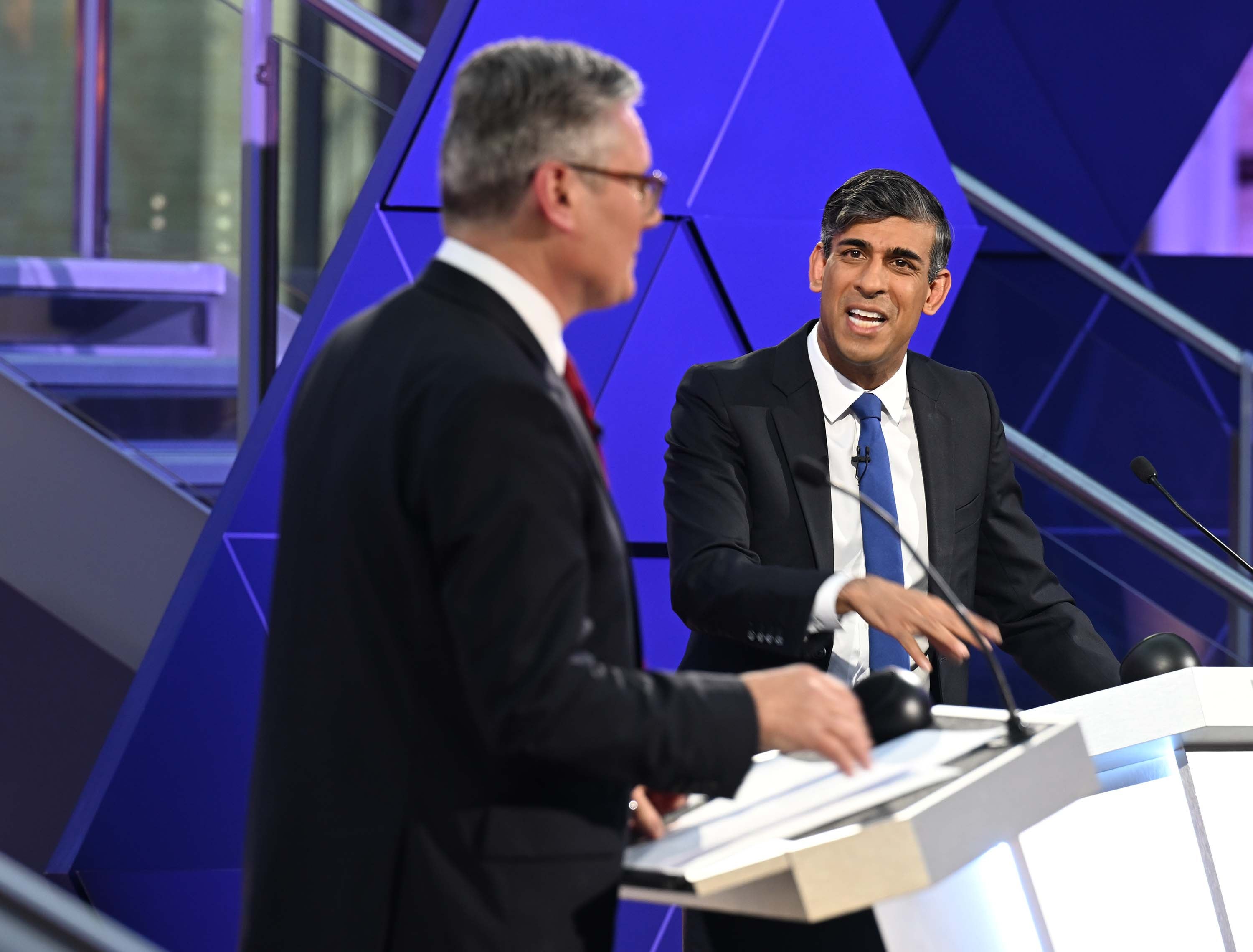 Sunak and Starmer clash in the debate