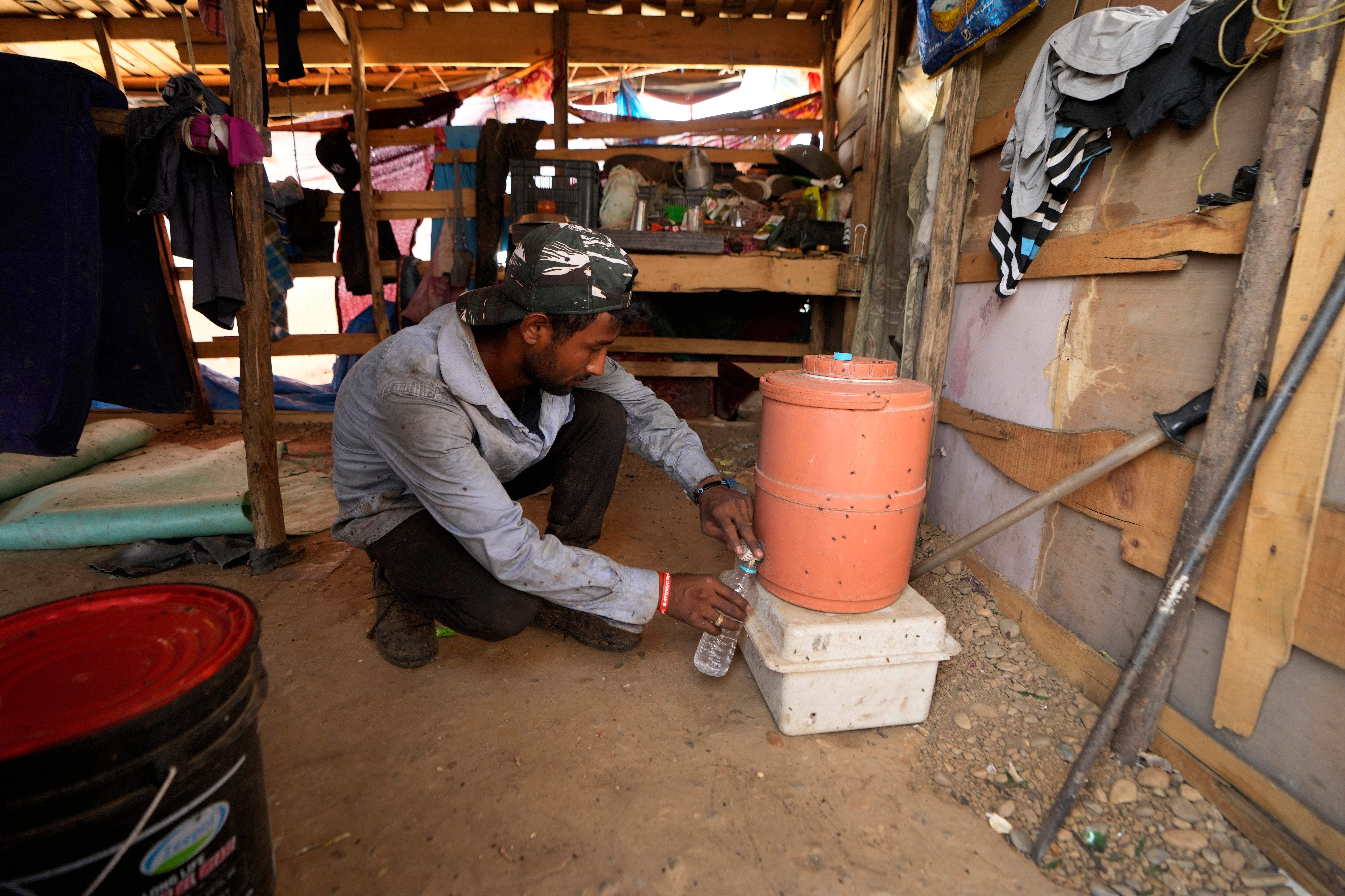 Climate India Heat Garbage Pickers