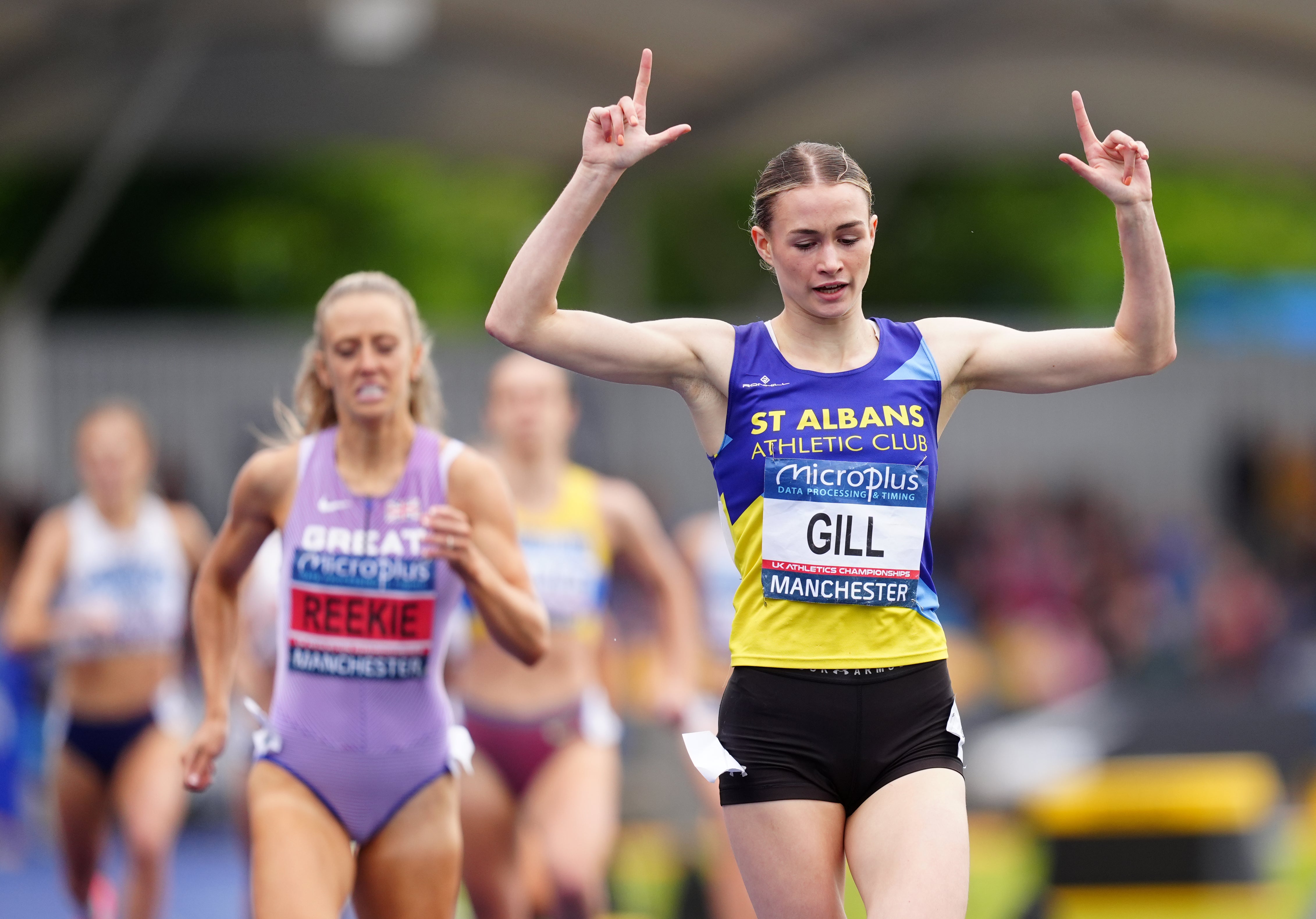 Teenager Phoebe Gill was a superb winner of the 800m at the UK Athletics championships