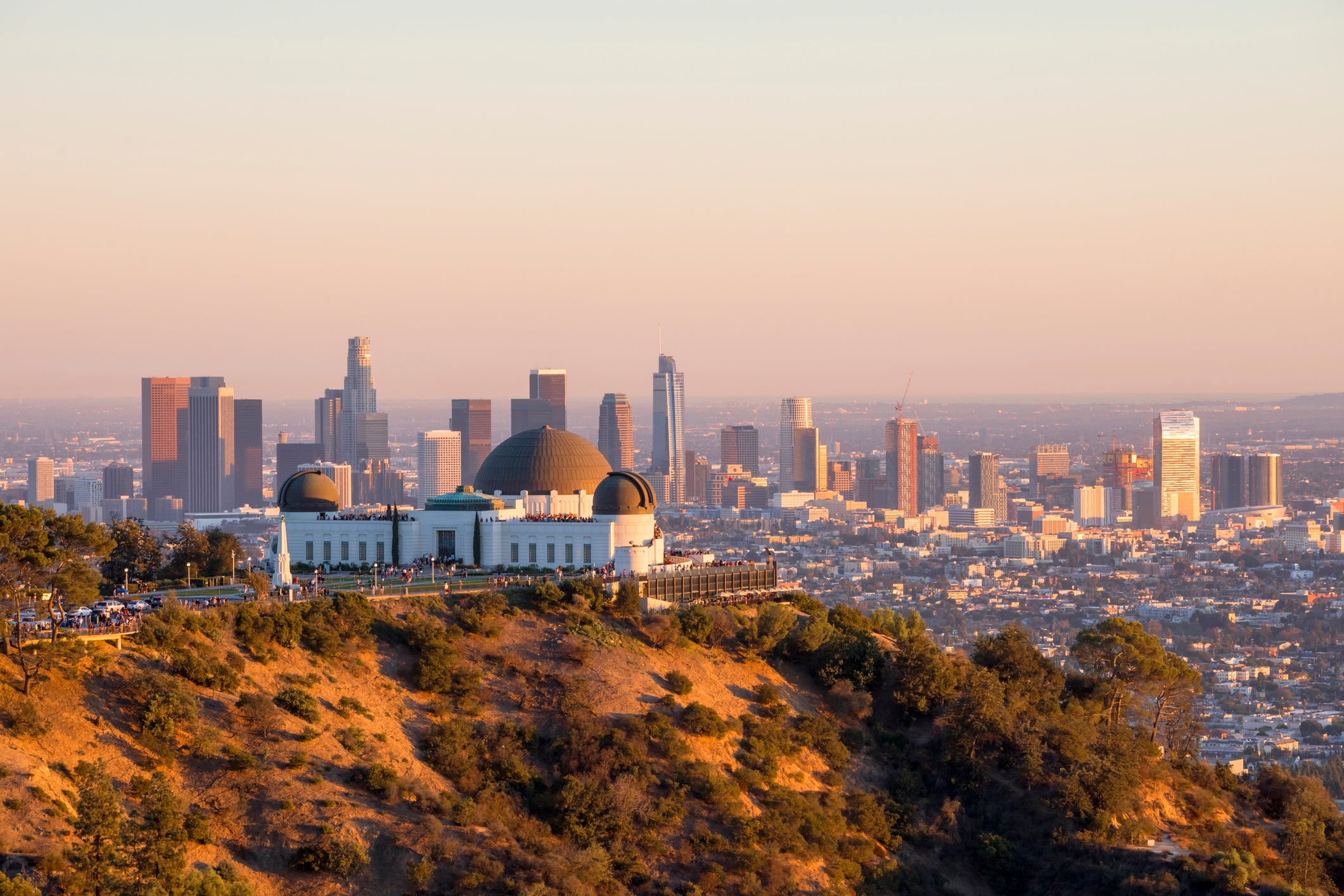 Views over the city behind the Griffith Observatory