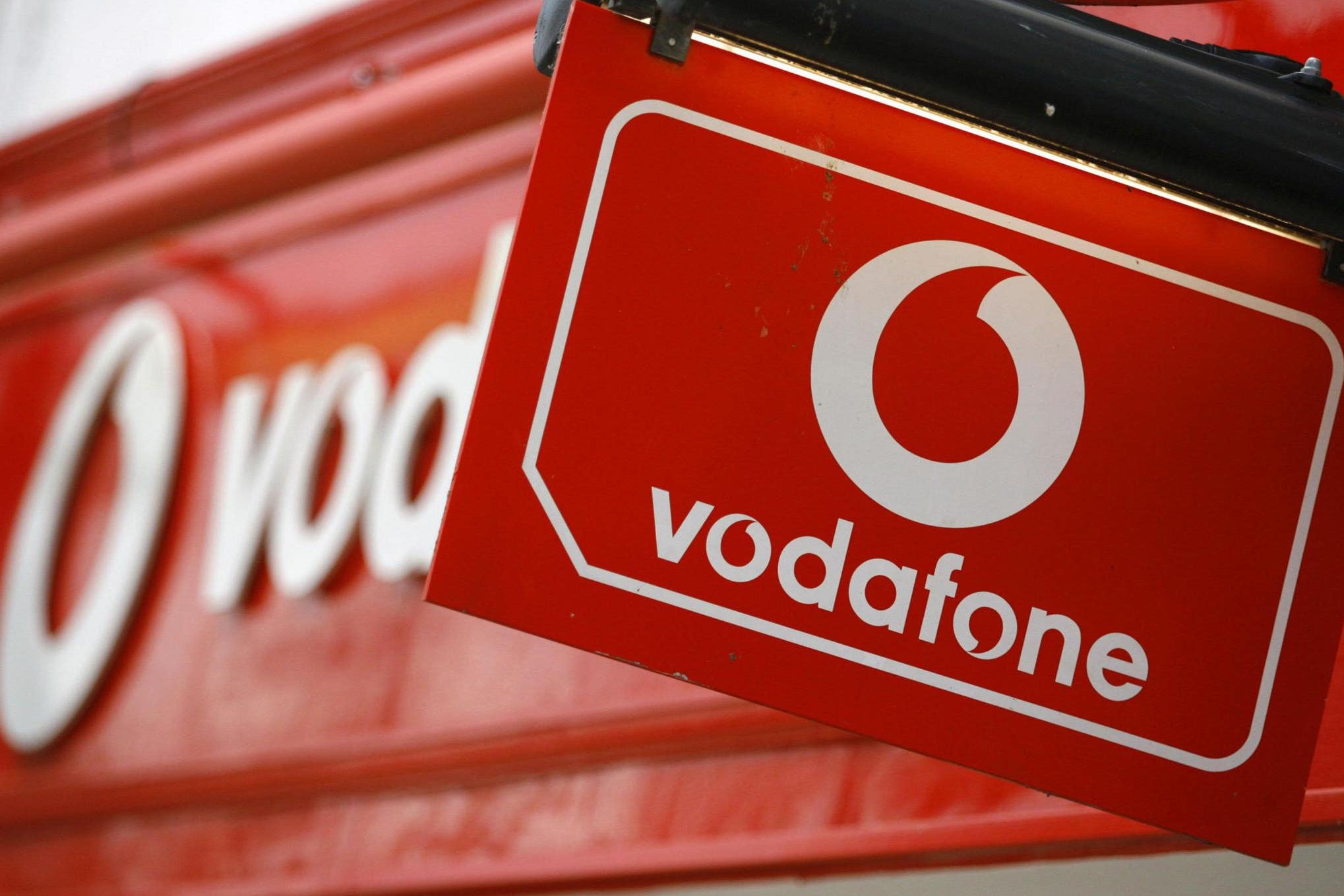 Tesco Mobile, Sky Mobile, EE and Vodafone received the fewest complaints in the mobile category.