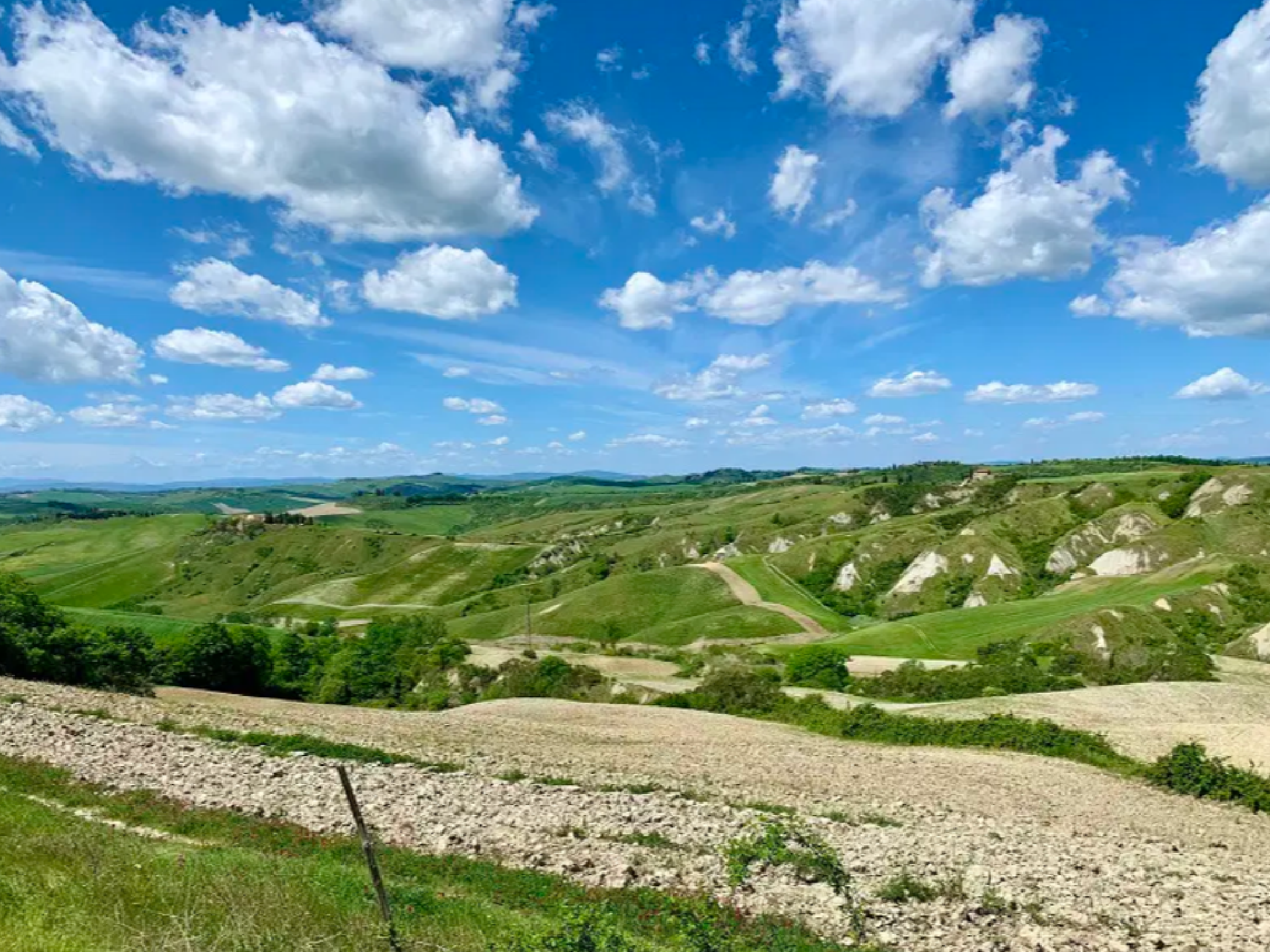 The rolling Tuscan hills are a stop gap between two stunning beaches