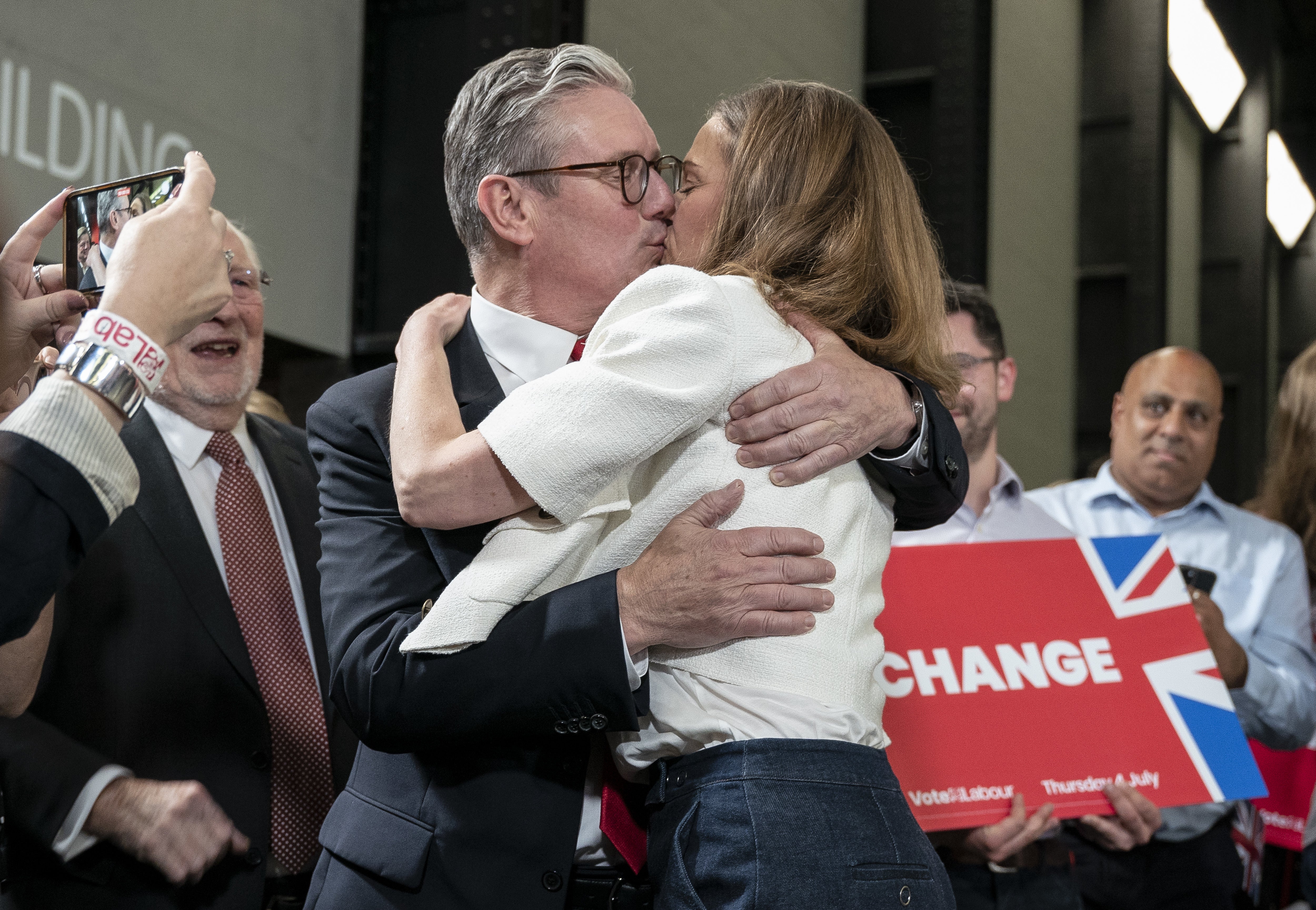 Sir Keir and Victoria embrace at the Tate Modern victory party (Jeff Moore/PA)